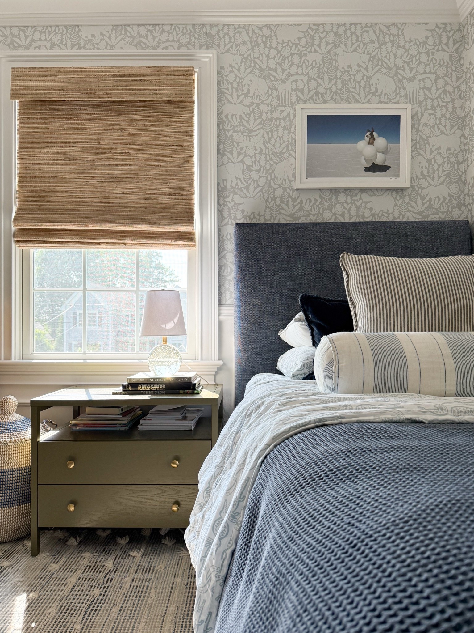 Boy’s bedroom inspo 🩶

Kid’s bedroom, bedroom inspo, GIRLONTHEHUDSON, modern coastal, gallery wall, Serena & Lily, Minted art, upholstered bed, pink bed, Kids bedroom, gallery wall, reading book, wallpaper design, stripes bedroom, Target lamp, leather lounger

#LTKKids #LTKHome #LTKdayinmylife