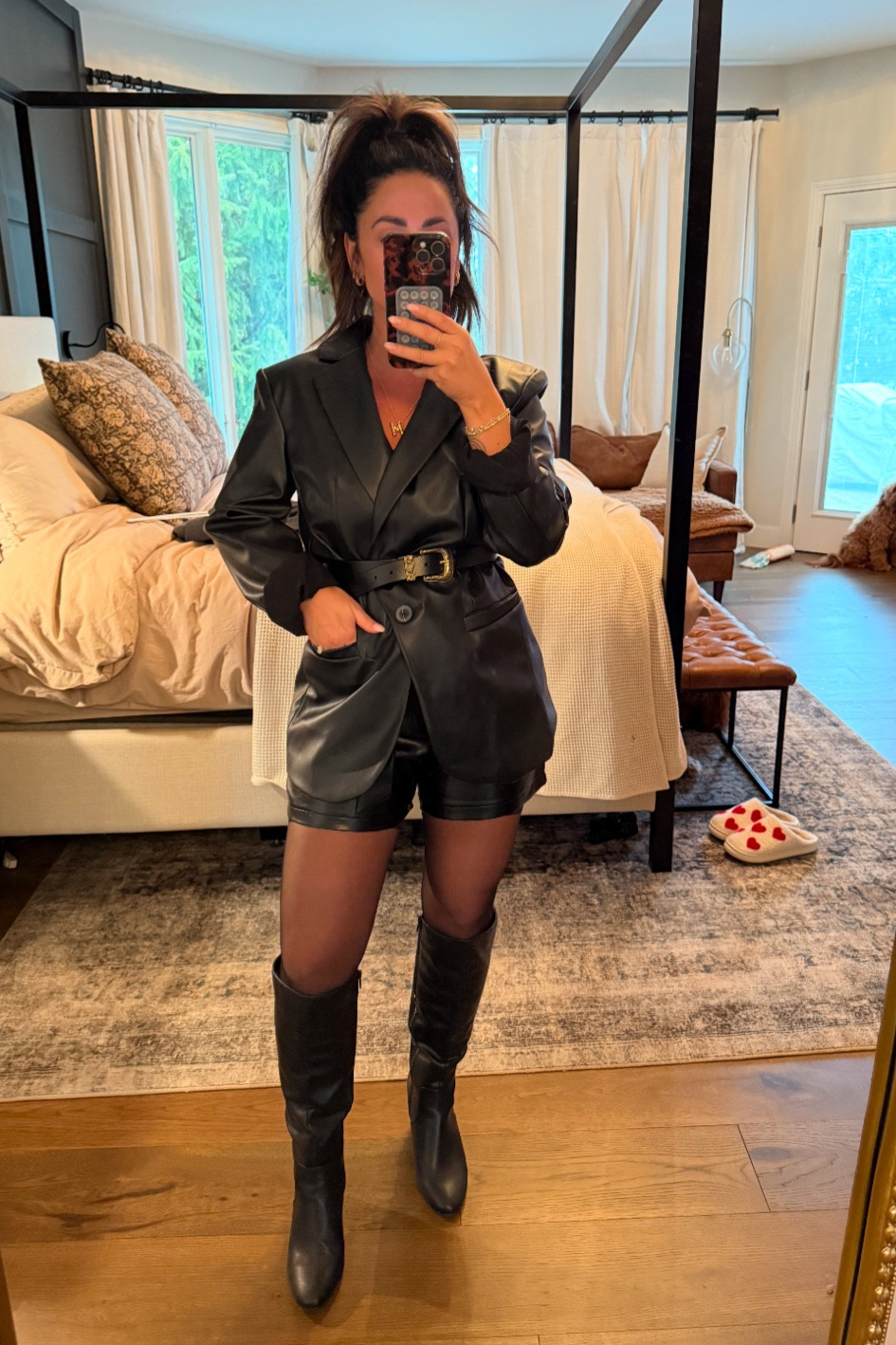 Amazon date night outfit!! 

Leather jacket 
Leather shorts 
Black boots 
Amazon style 
Going out outfit 

#LTKShoeCrush #LTKStyleTip #LTKFindsUnder50