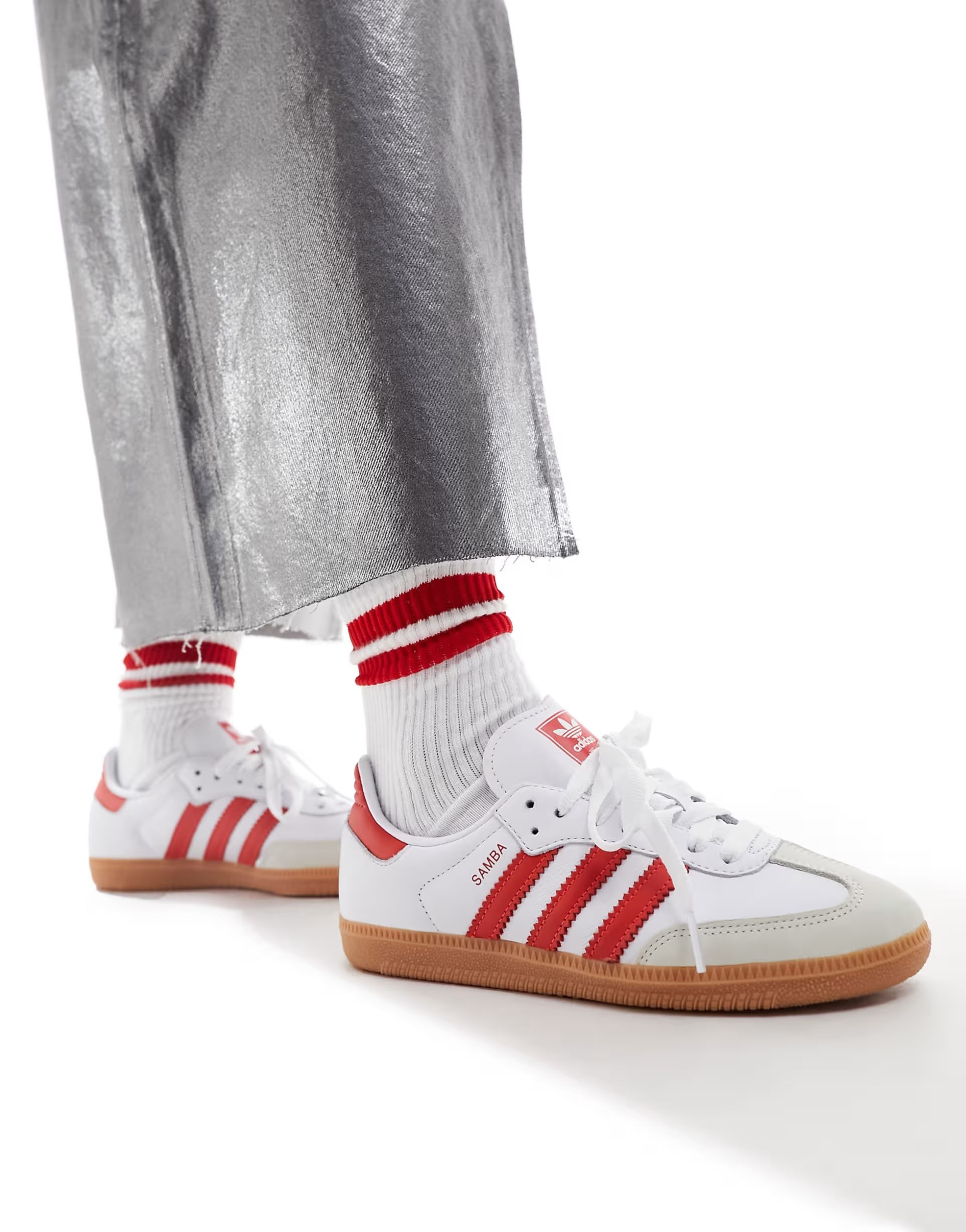 adidas Originals Samba OG trainers in white and bright red | ASOS | ASOS (Global)