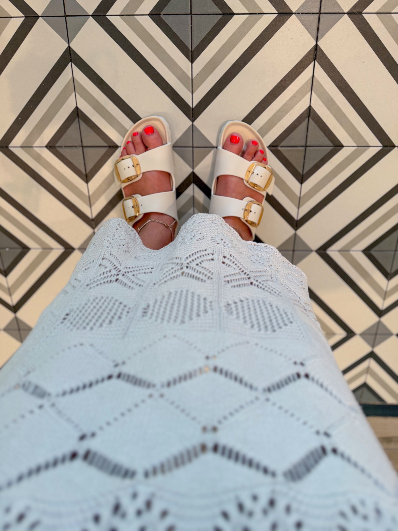 Sliding to the beach 🏝️ 

#LTKootd