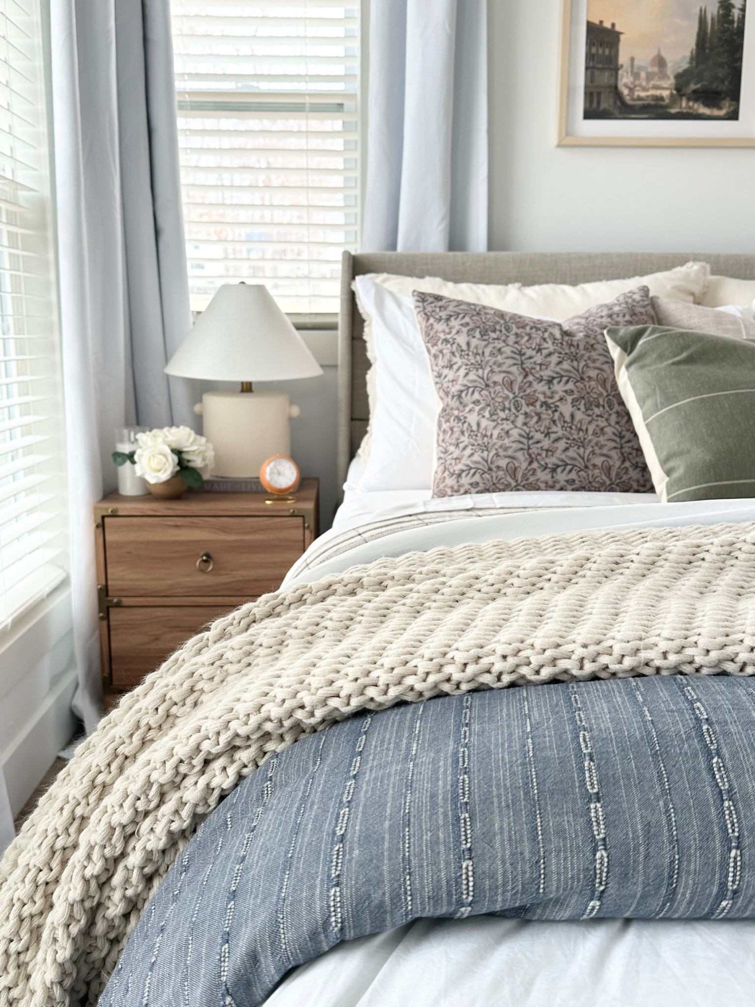 Who says a small bedroom can’t be beautiful!  This small primary bedroom packs a big punch with bedding, throw pillows, a pretty rug, curtains and wall art! 



#transitionaldesign #homedecor #studiomcgee #targetstyle #mcgeeandco #neutraldesign #affordablehome #affordabledecor #bedding #bedroom





#LTKHome #LTKSaleAlert #LTKFindsUnder100