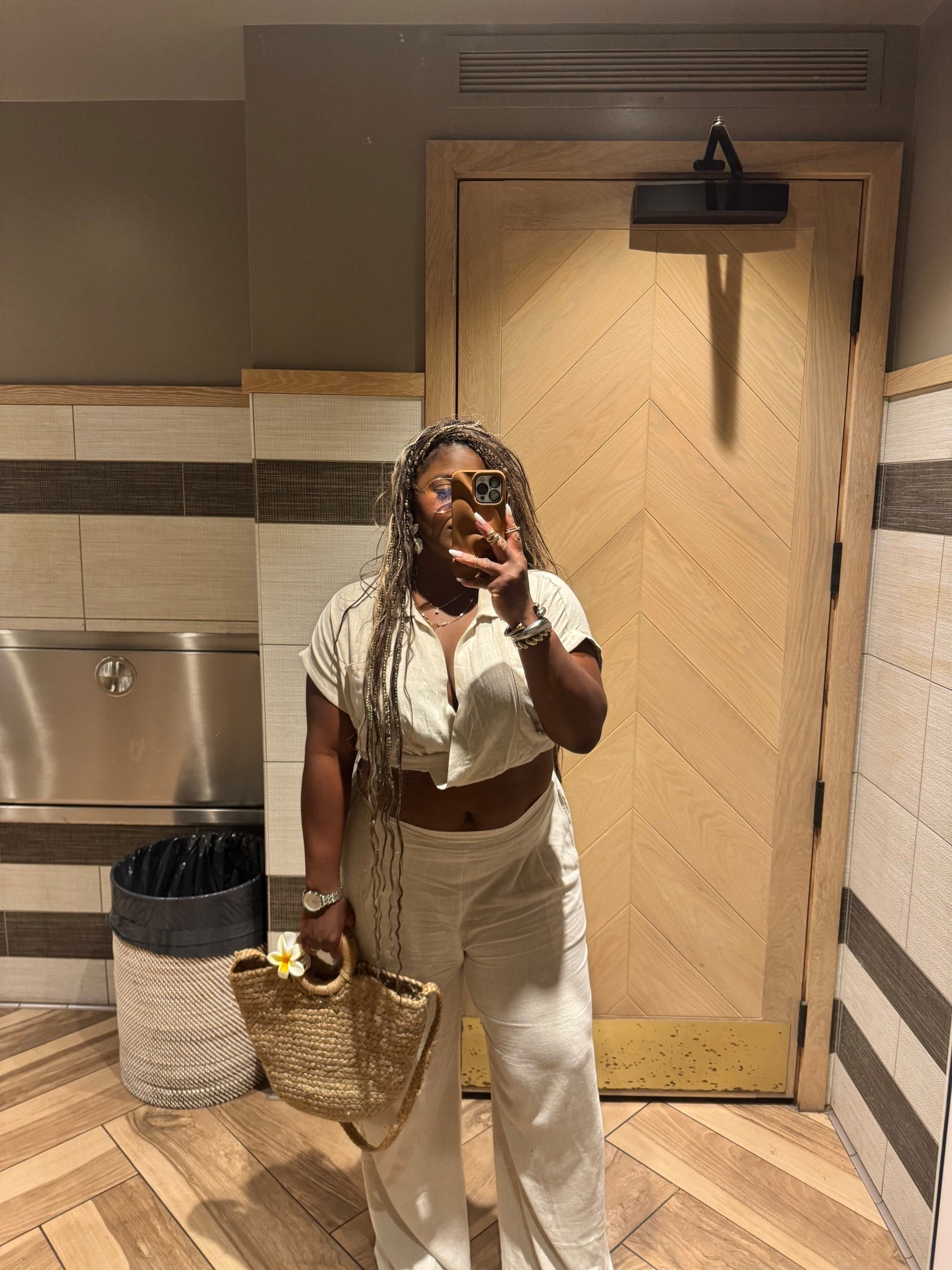 Fashion nova did the big one with this set! Perfect for vacay. Wearing size 1X