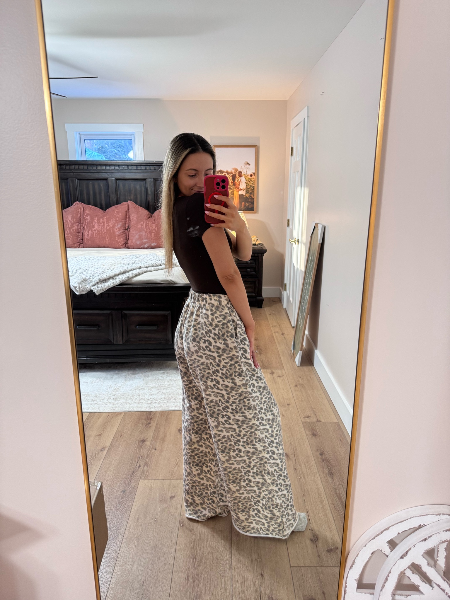 My FAV pants & the COMFIEST everyday top!!! 

#LTKootd #LTKValentine #LTKmomlife