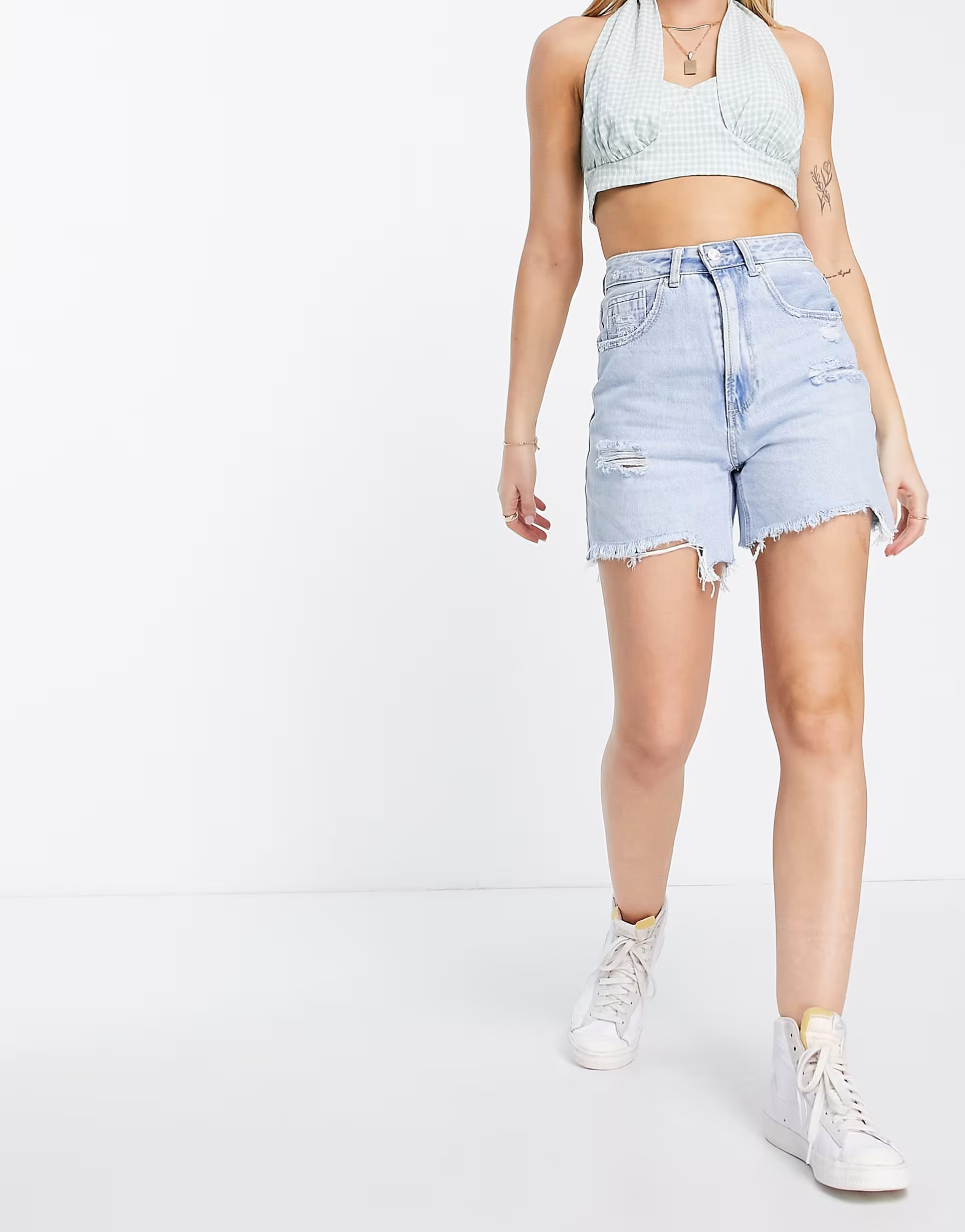 Stradivarius dad denim short in medium blue with rips | ASOS (Global)