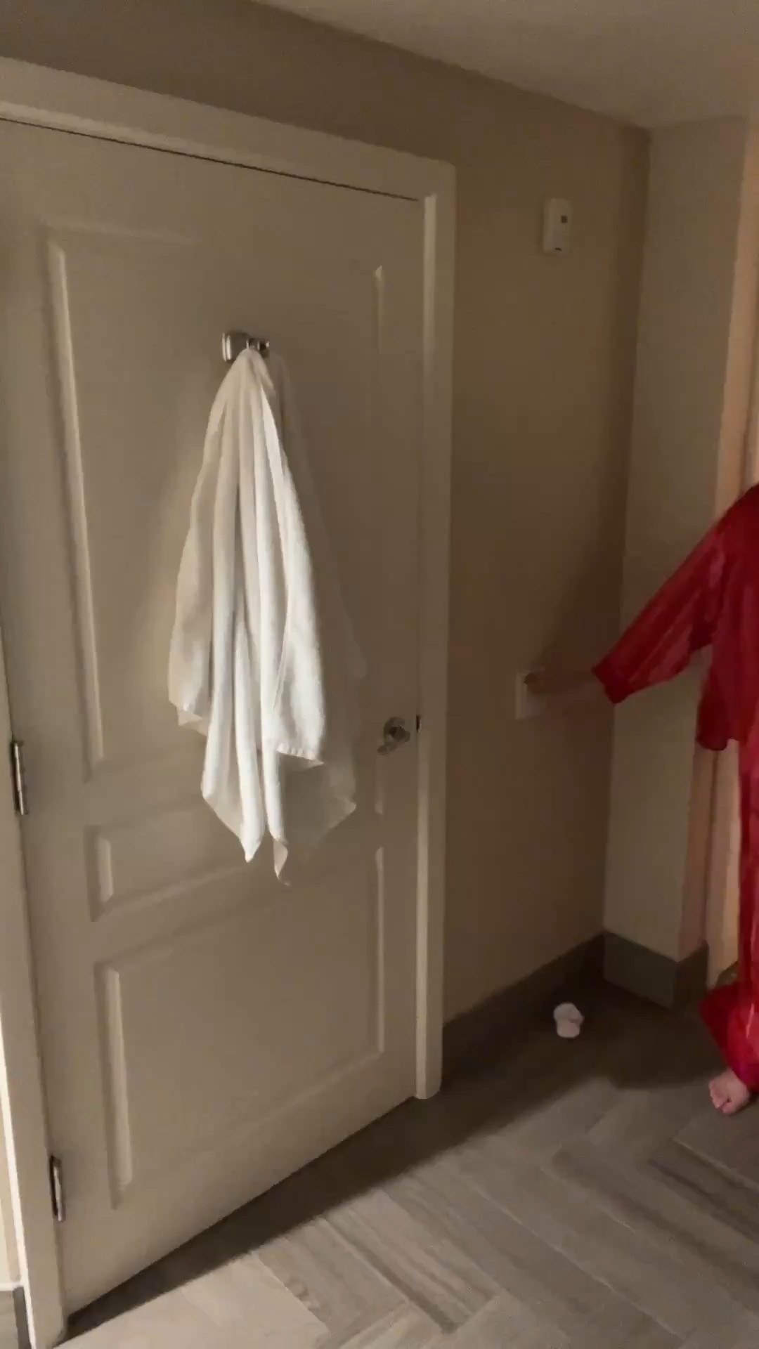 GRWM! Everything I used on my face in order:
Facewash
Vit C 
Hyaluronic acid 
Moisturizer 
Sunscreen 
Primer 
IT cosmetics foundation 
Glotion 
Bronzer 
Creaseless setting powder 
Blush 
Lip liner color - dusty rose
Lip gloss color - creme brulee 



#LTKgrwm #LTKmomlife #LTKootd