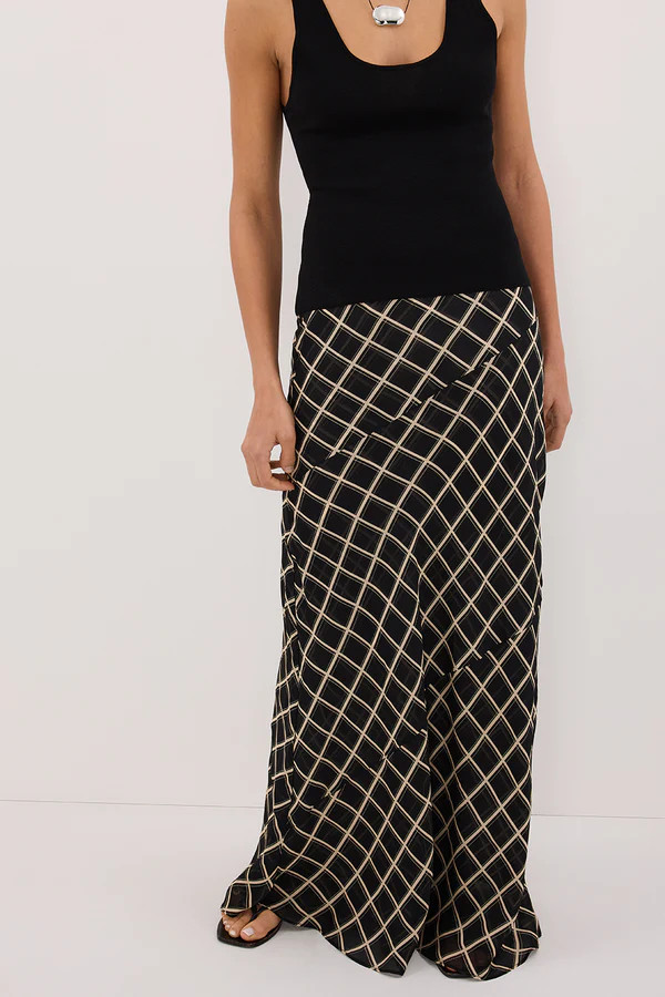 ARLINGTON BLACK MIDI SKIRT | DISSH