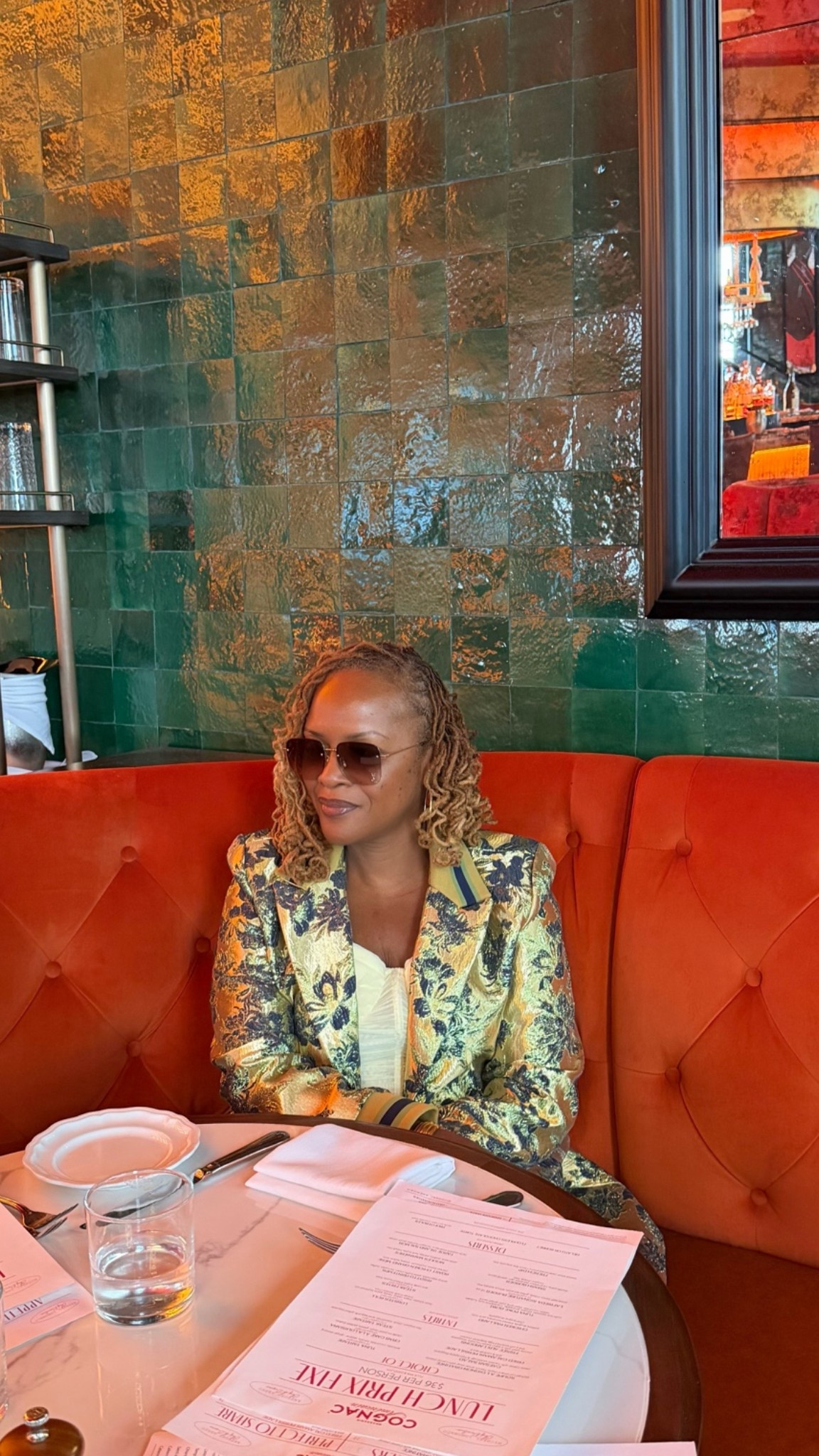 A cute blazer will elevate any casual brunch denim outfit during #nyfw @AKIRA

#LTKdayinmylife #LTKootd #LTKfoodie