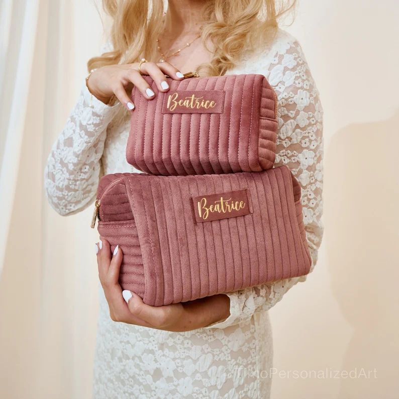 Custom Name Makeup Bag, Velvet Makeup Bag, Gift for Her, Wedding Gift, Personalised Kosmetiktasch... | Etsy (US)