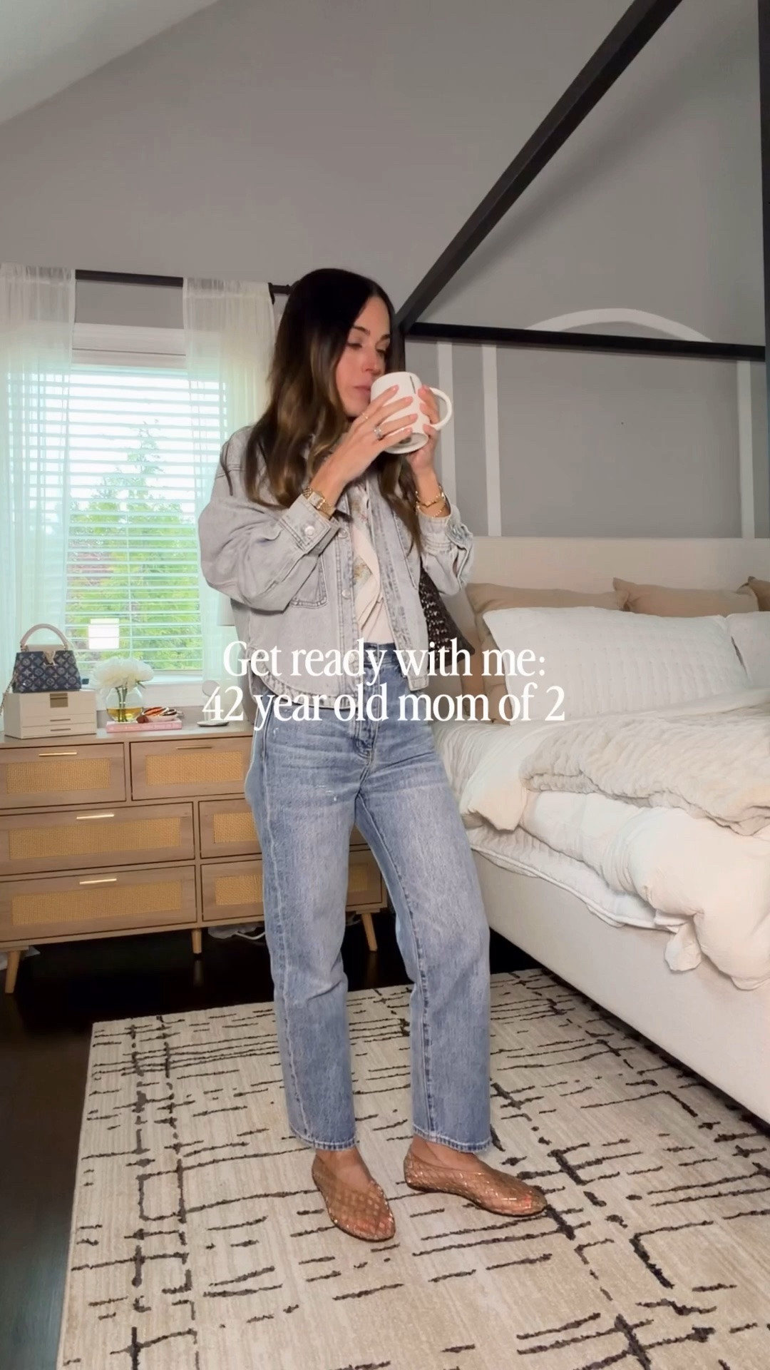 I’ll never say no to a little denim on denim 🙌🏻👖

Trying the scarf trend for the first time. I think I’m hooked, what do you think?👇🏻

💌type “DEETS” and I’ll send all the links
🔗

#LTKootd #LTKmomlife #LTKOver40