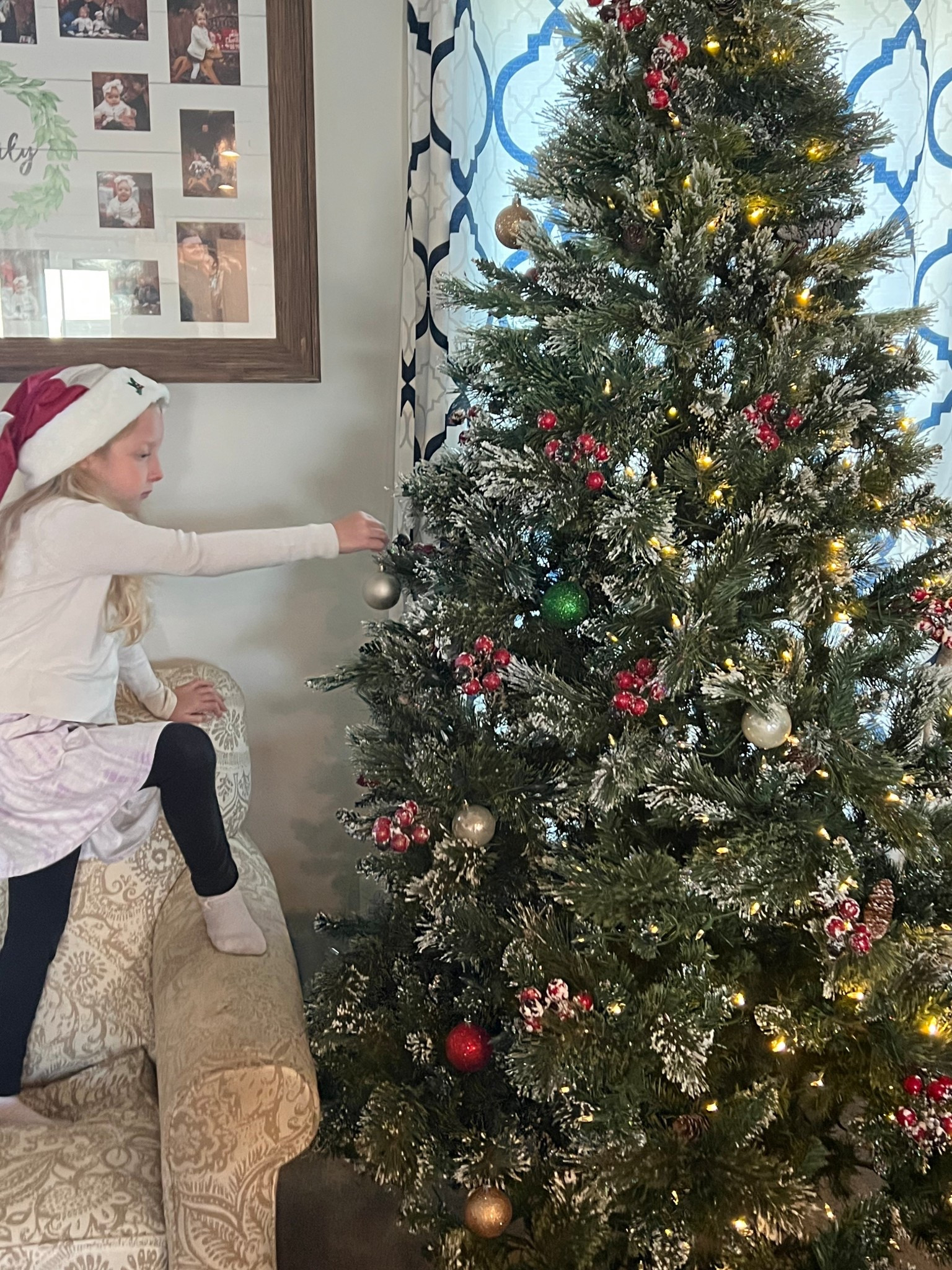 Deck the halls 

#LTKHoliday #LTKFamily #LTKGiftGuide
