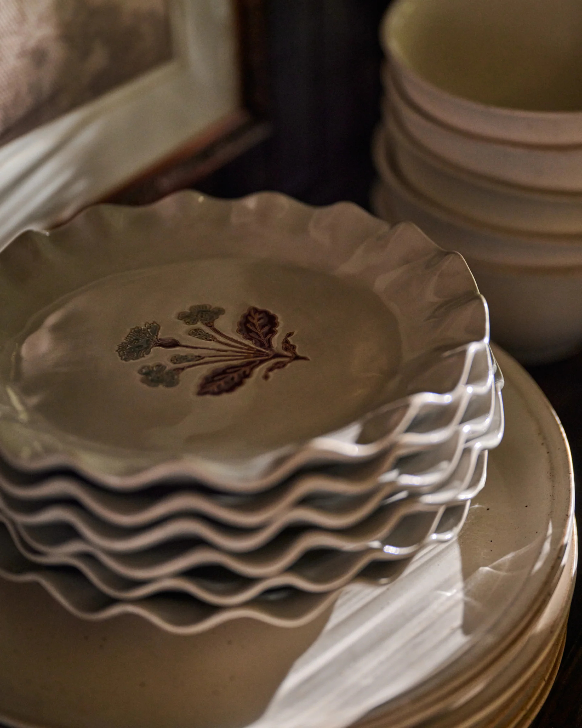 Cream Organic Ruffle Edge Elaine Dessert Plate | Magnolia