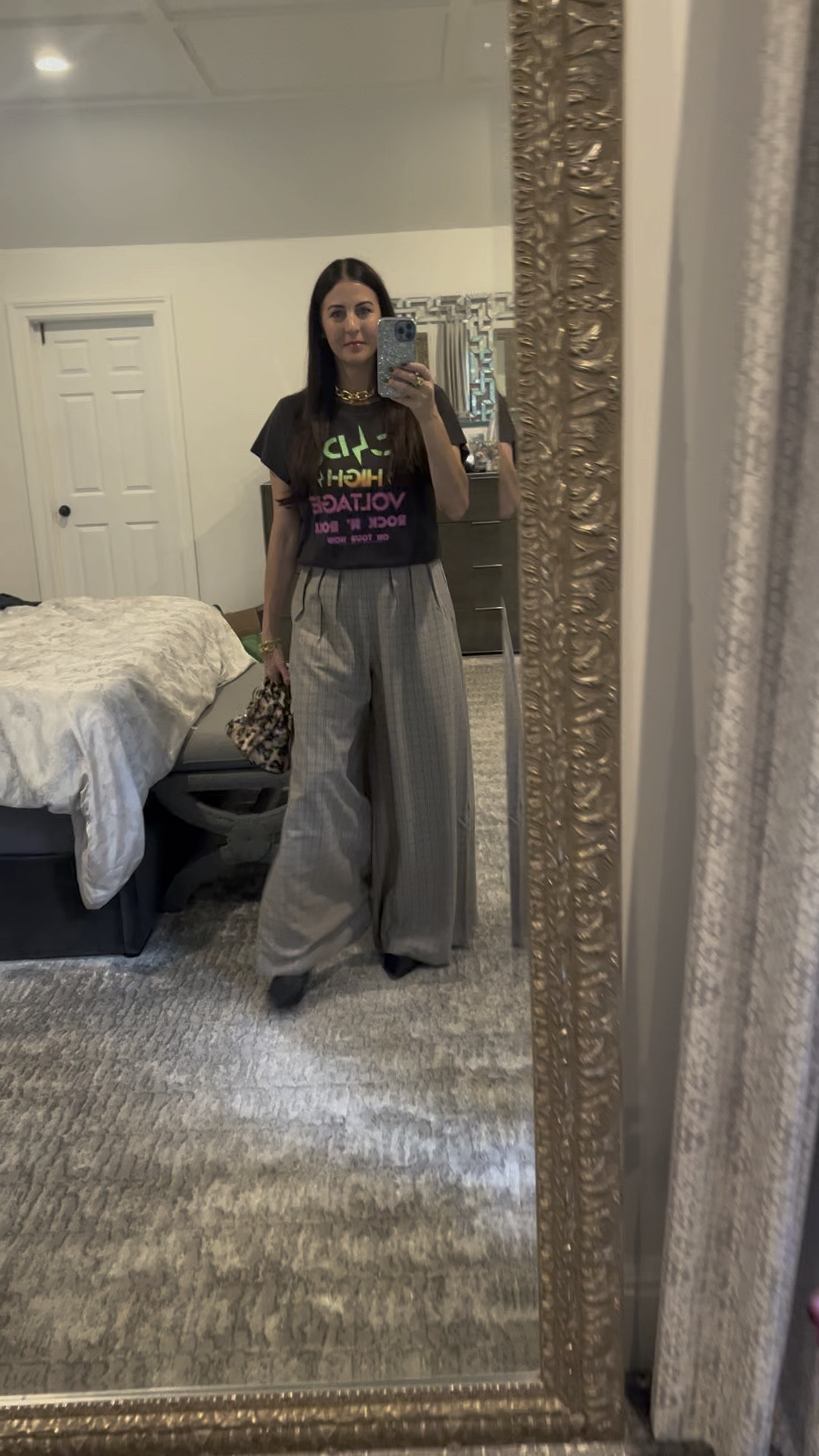 Concert tee, wide leg and chunky chain for the win 😎

#LTKstyletip #LTKSeasonal #LTKover40