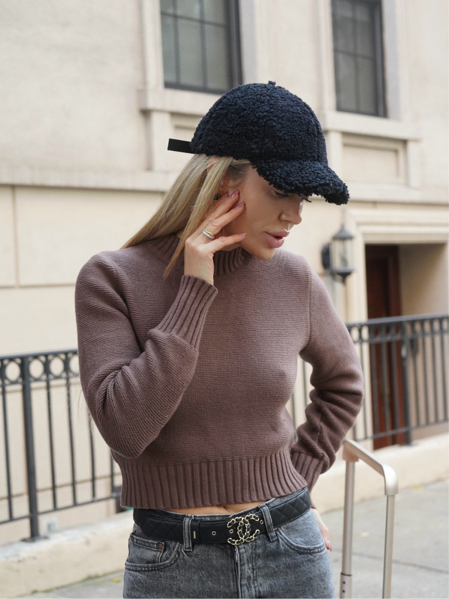 Zeagoo Women's 2024 Fall Crewneck Cropped Sweater Trendy Long Sleeve Ribbed Knit Pullover Jumper Tops

#LTKTravel #LTKSeasonal #LTKCyberWeek