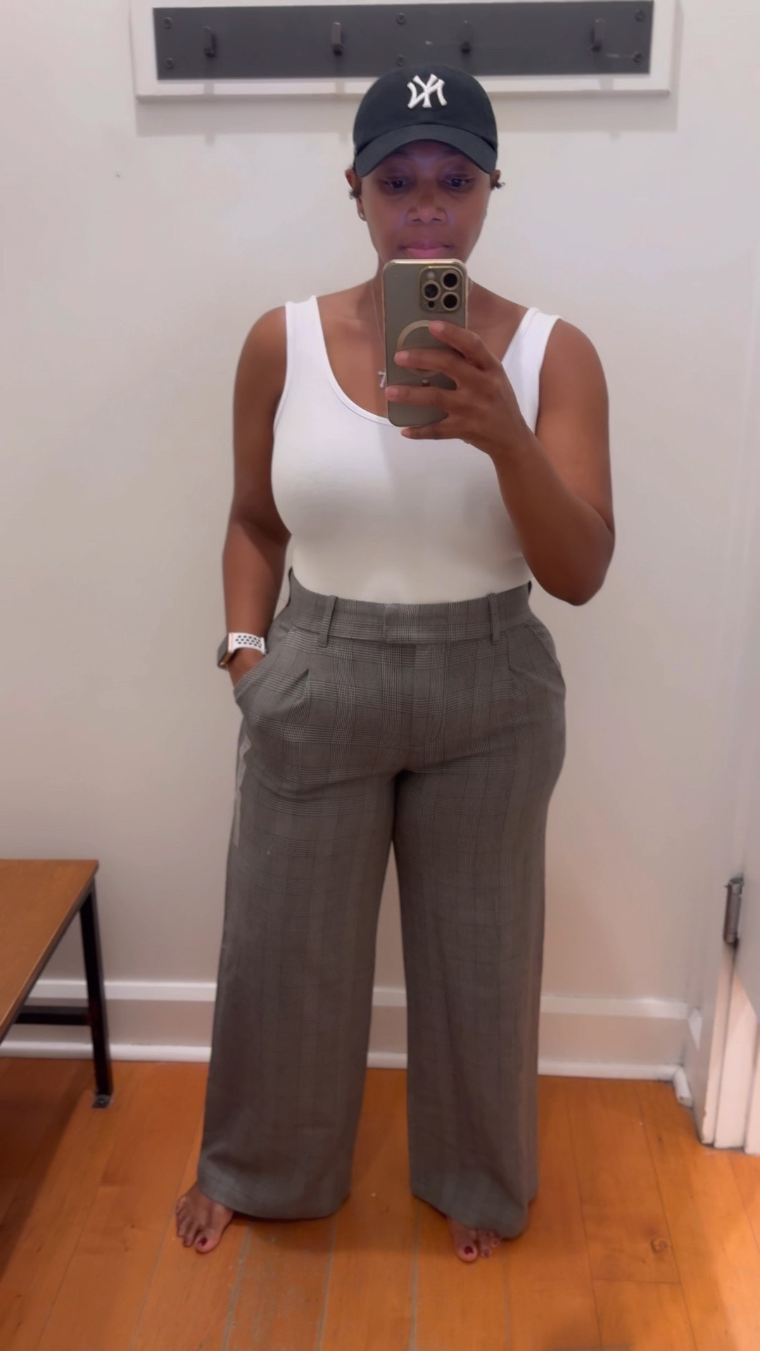 This Fall is all about trousers! I love how versatile they are—you can dress them up with heels or boots, or keep it casual with sneakers (my fave!). While I was at American Eagle the other day, I decided to try on a few pairs and instantly fell in love with the first two. They're so buttery soft, and I’m obsessed with the oversized look! 
⁣
1. AE Dreamy Drape Cargo Trouser (teal-size 10)⁣
2. AE Dreamy Drape Cargo Trouser (stone-size 10)⁣
3. AE Stretch Poppy Trouser (size 8)⁣
4. AE Dreamy Drape Stretch High-Waisted Khaki Trouser (size 8)

American eagle jeans, American eagle jeans haul, American eagle fall, American eagle barrel jeans, mom jeans, American eagle mom jeans, wide leg jeans, high waisted jeans 


#LTKStyleTip #LTKMidsize #LTKCon