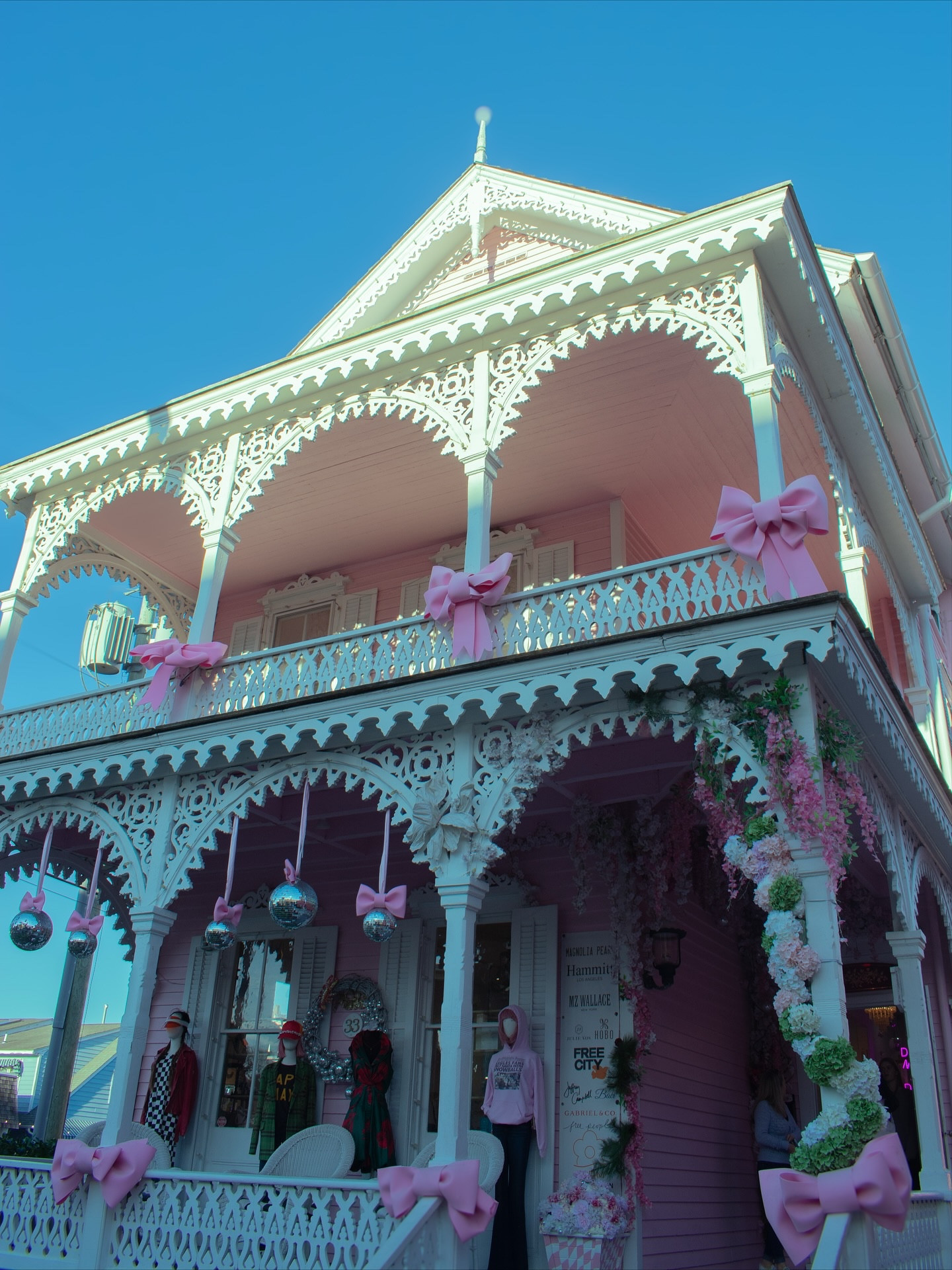 Holiday Hostess with the Mostess Collection ✨

Gifts for the stylish hostess who believes the most beautiful celebrations should also be the most mindful, this collection offers:

✨Timeless Style: Ditch the disposable. These are not fleeting trends, but heirloom-quality pieces that tell a story and will grace your table for decades to come.

✨Conscious Collecting: By choosing vintage, you’re making a sustainable choice—rescuing beautiful items and combating the environmental impact of mass-produced decor. 

✨From unique vintage barware to exquisite serving dishes, elevate your hosting game this season. Shop the full collection now + enjoy free shipping on orders $150+ with code HOLIDAYCHEER 

#vintage #vintagestyle #vintagecollection #vintageshop #tablescape #stylist