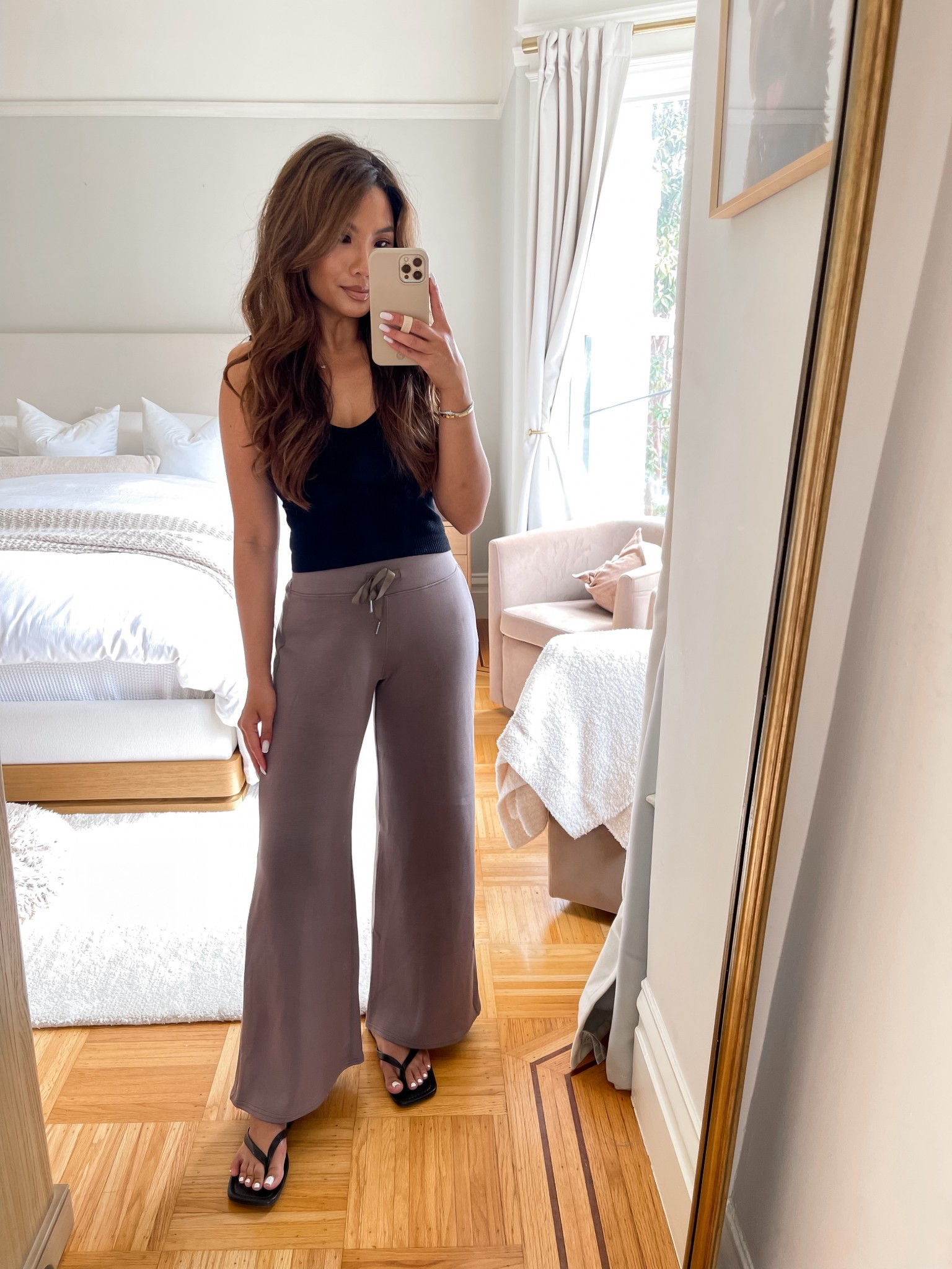 NSALE // spanx wide leg pants!! 

Sizing:
TTS, XS petite 

#LTKFindsUnder100 #LTKSaleAlert