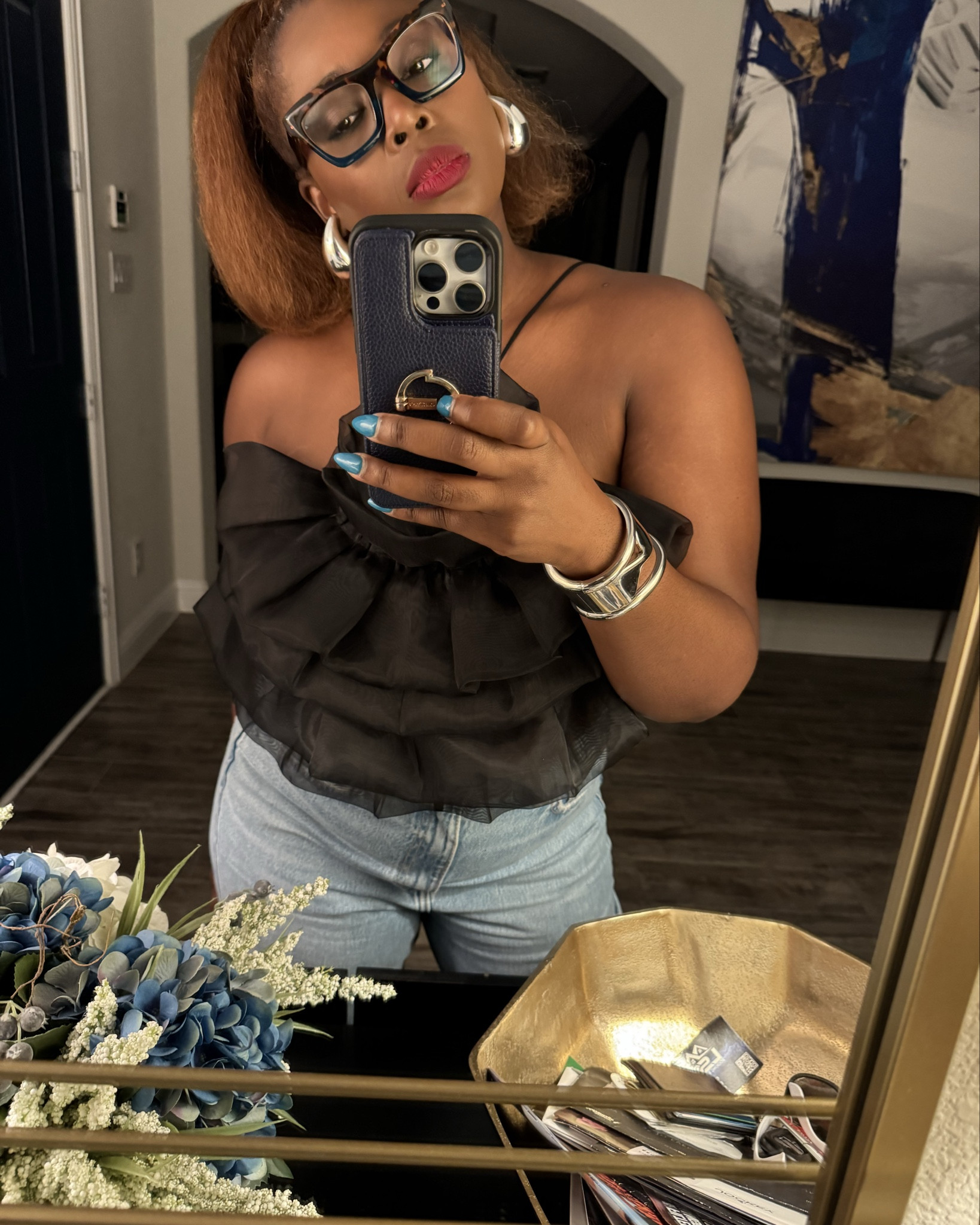 When #RaphaelSaadiq hits the stage, you dress the part. With mom jeans a statement top and kitten heels you are good to go for dinner, concert and drinks! 

Shirt & Jeans: @zara
Bag, Bracelets & Earrings: @amazon
Shoes: @circusny 

#fashion #style #ootn #midsizefashion #nobandwith#dallasinfluencer#concertoutfit

#LTKStyleTip #LTKShoeCrush #LTKMidsize