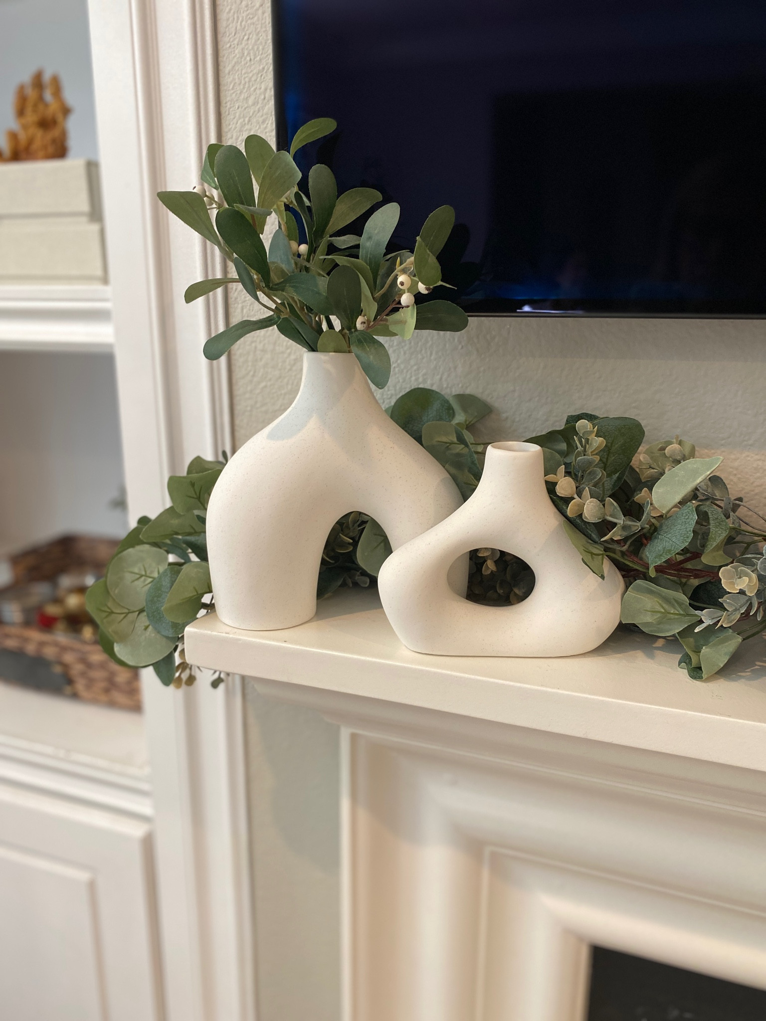 Simple home decor 🤍 

Shop below ⬇️ 

#LTKDecor #LTKhomedecor #LTKsimpledecor #LTKnordicdecor #LTKfireplacedecor #LTKChristmasDecor #LTKsalealert 

#LTKHoliday #LTKHoliday #LTKCyberWeek #LTKGiftGuide