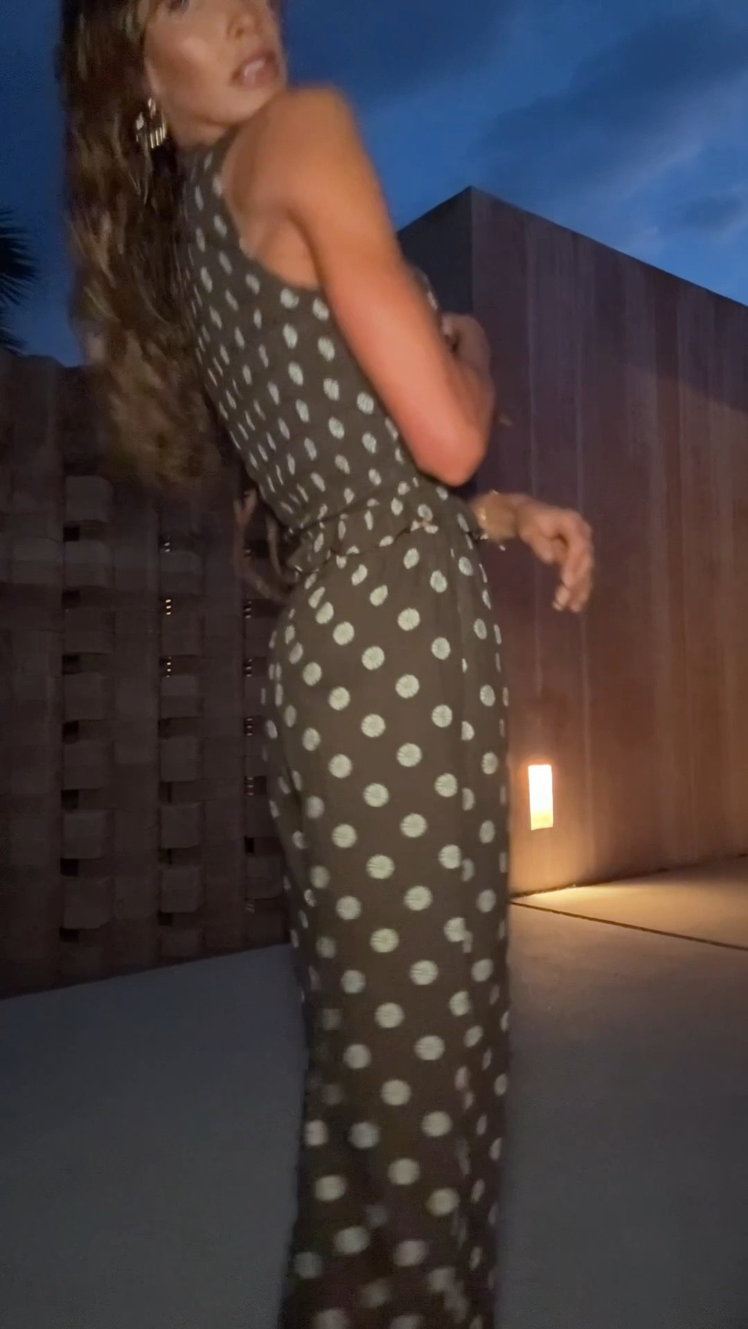 Dinner night fit. I want this set in more colors!