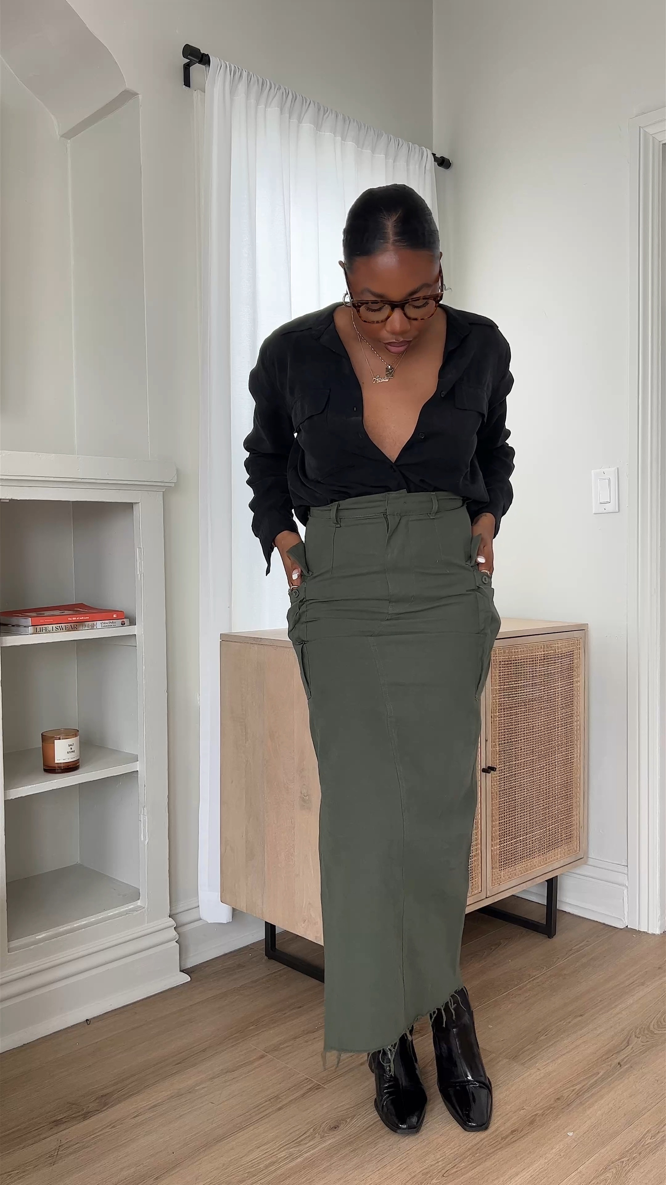 Loving this maxi cargo skirt from local european 🤩. will for sure be repeating this fit! 

fyi, if i will be repeating this fit bc yes.

maxi cargo skirt: local european 
top: aritzia
socks: target
boots: zara
coat: target
bag: aldo 


#LTKfit