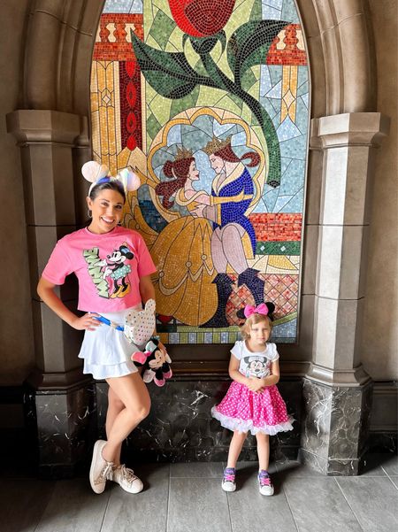 #disney #magickingdom #disneyoutfit #disneystyle #disneytrip #minniemouse #minnieoutfit #mickeyears #minnieears #minnieshirt

#LTKfamily #LTKtravel #LTKkids