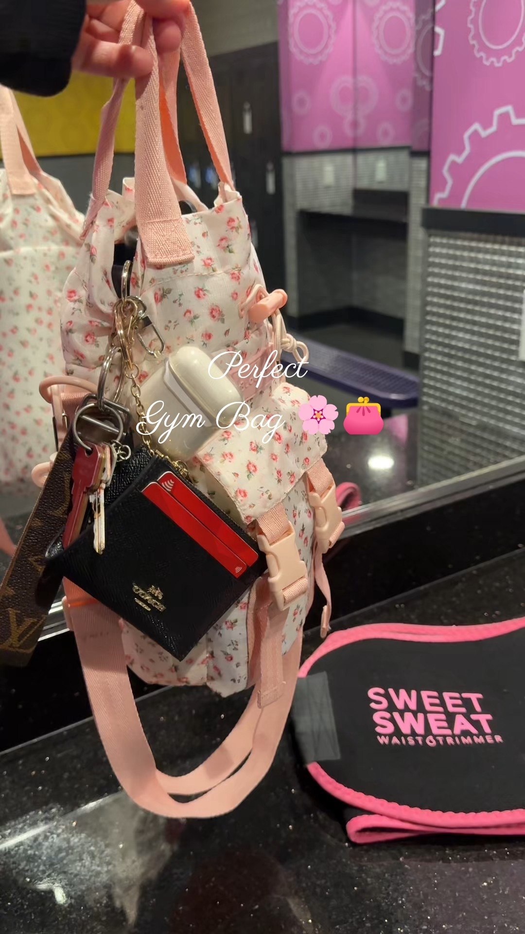 Gym Bag 🌺

#LTKfitnessgoals #LTKdayinmylife #LTKmorningroutine
