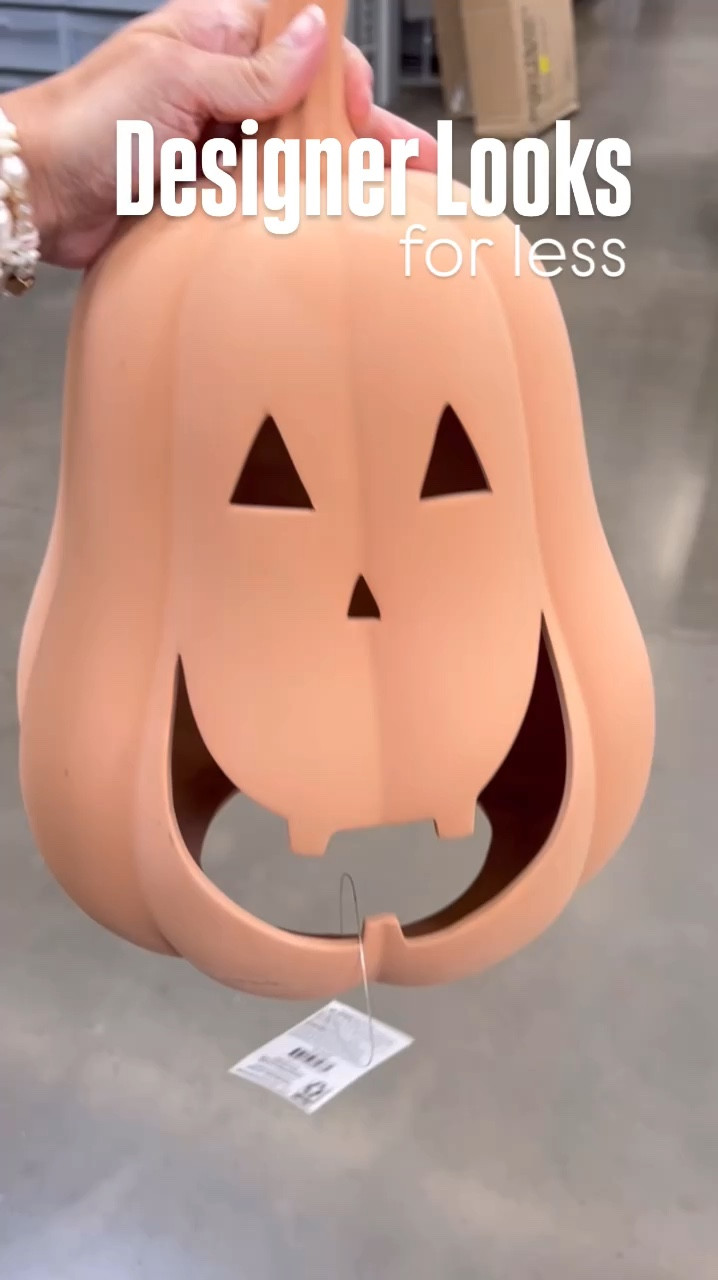 Designer Looks for less Halloween Edition! Man Walmart continues to bring be joy with their great value and fun pieces. 
Clay pumpkins, witch hat, and cauldron. Sherpa pumpkin pillow and mini colorful pumpkins! 