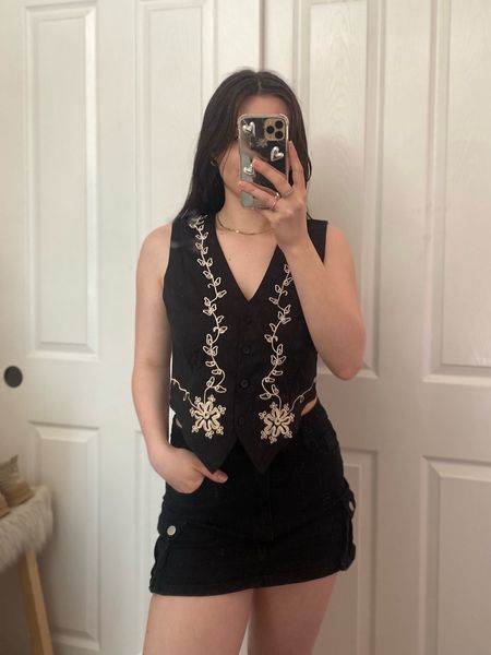 Amazon outfit inspo! Both top & skirt are true to size🫶

Western outfits / western fashion / western chic / western style / western wear / western outfits amazon / amazon skirts / black skirt outfits / black mini skirt outfits / mini skirt outfits / Neutral fashion / neutral outfit /  Clean girl aesthetic / clean girl outfit / Pinterest aesthetic / Pinterest outfit / that girl outfit / that girl aesthetic / vanilla girl / western outfits / Amazon Womens Clothes / Amazon Finds Clothes / Amazon Clothing / Amazon Must Haves / Amazon Basics / amazon basic tops / Amazon Fashion / Amazon Fashion Finds / Amazon Favorites / Amazon Style / Amazon Clothes / amazon fashion finds

#LTKfindsunder50 #LTKfindsunder100 #LTKstyletip