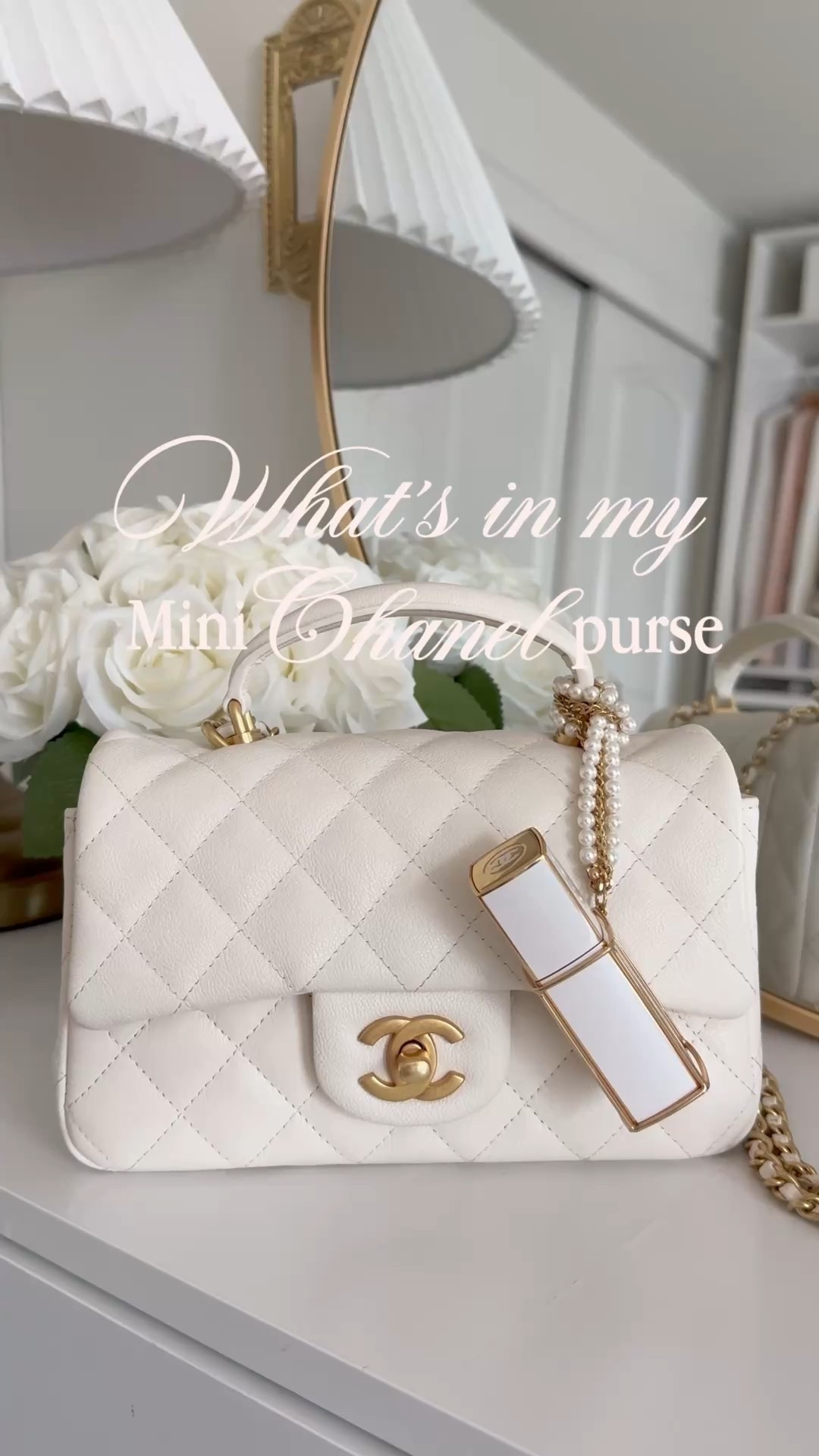 what’s in my Chanel mini top handle 🤍

what’s in my purse/bag, purse:bag essentials,
girly things,what can fit in mini chanel, chanel bag


#LTKBeauty #LTKSeasonal #LTKTravel