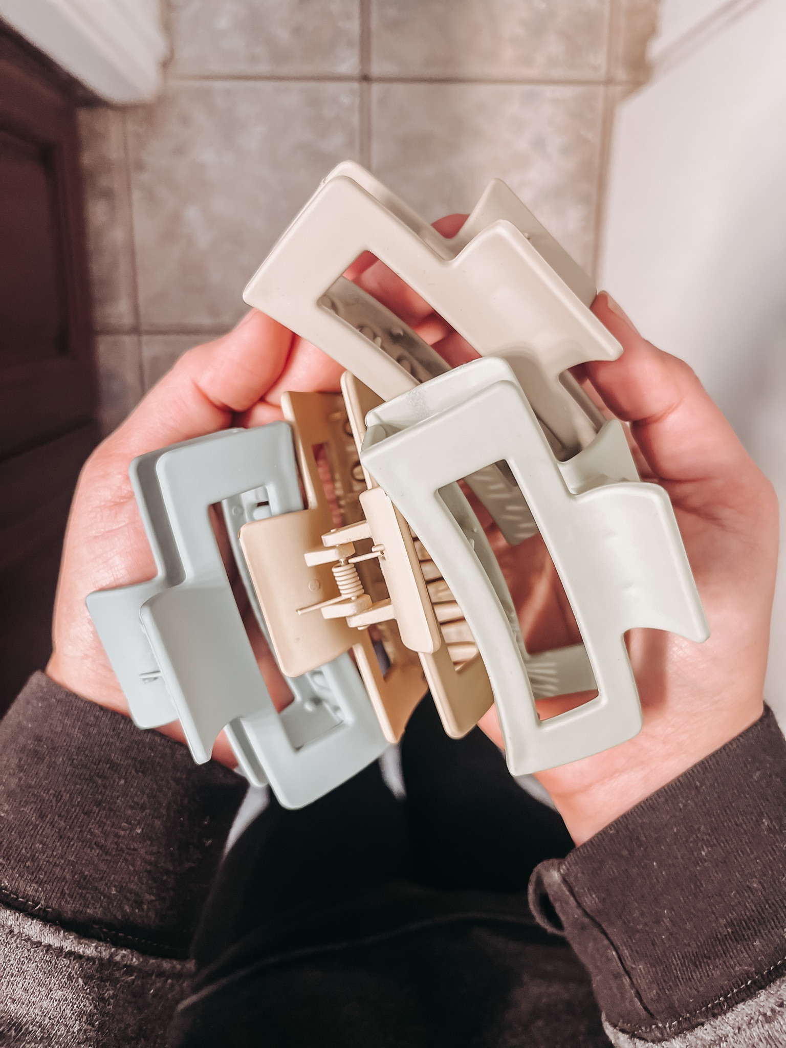 My absolute favorite hair clips that actually hold hair up! Love the pastel colors! ✨ #hair #hairproducts #Amazon 

#LTKCyberweek #LTKbeauty #LTKHoliday