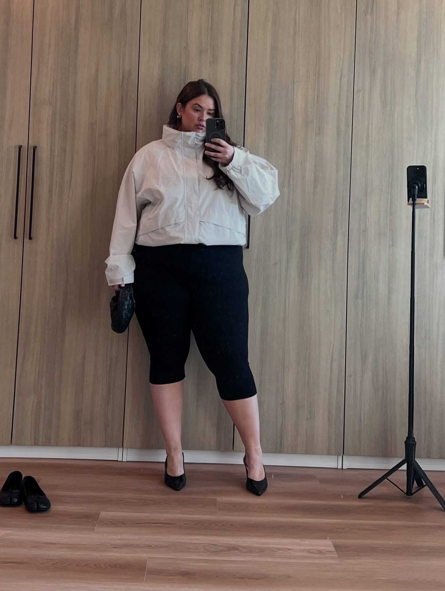 loving this uniqlo jacket !!! 

Fall fashion, fall outfit, capri pants, jacket, plus size outfit, curvy outfit 

#LTKPlusSize #LTKSeasonal #LTKStyleTip