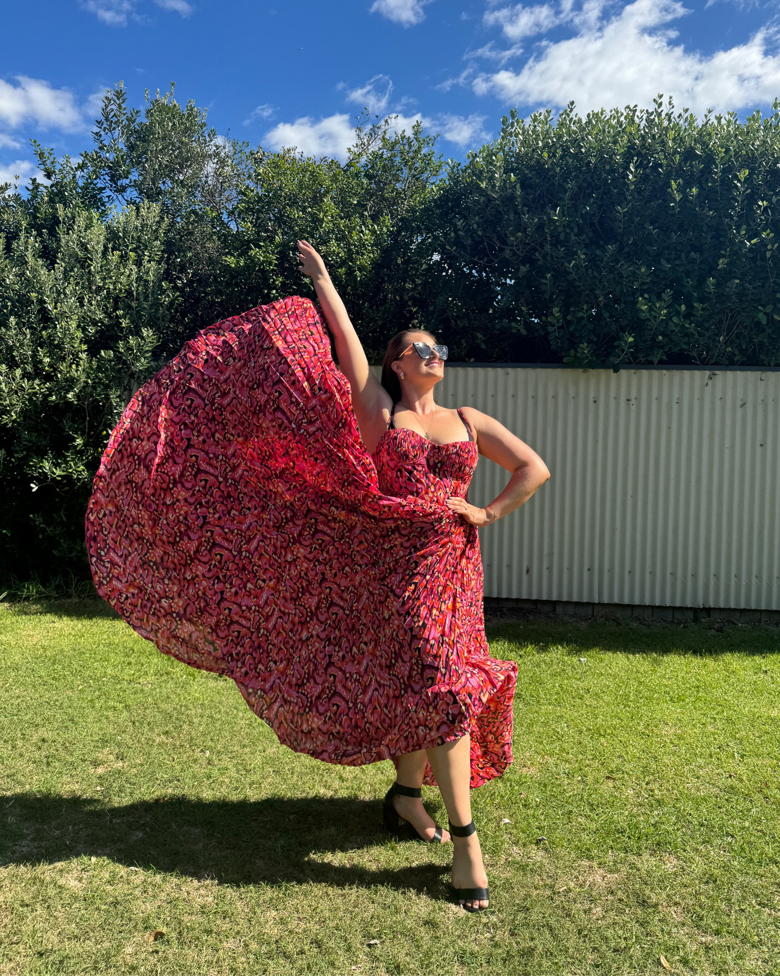 Want to feel beautiful and confident while comfy?? This dress is it!! Plus the quality is unmatched - 1000% YES!!

#LTKwedding #LTKfindsunder100 #LTKmidsize