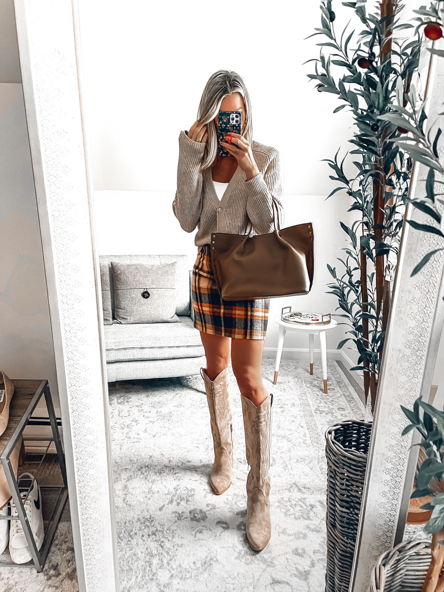 Skirt medium //cardigan small

#LTKworkwear #LTKfindsunder50 #LTKsalealert