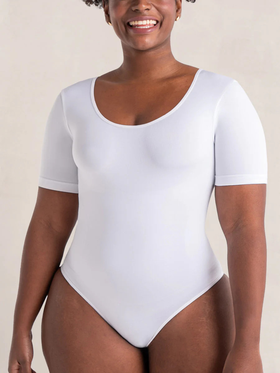 Shapermint Essentials All Day Every Day Short Sleeve Bodysuit | Shapermint
