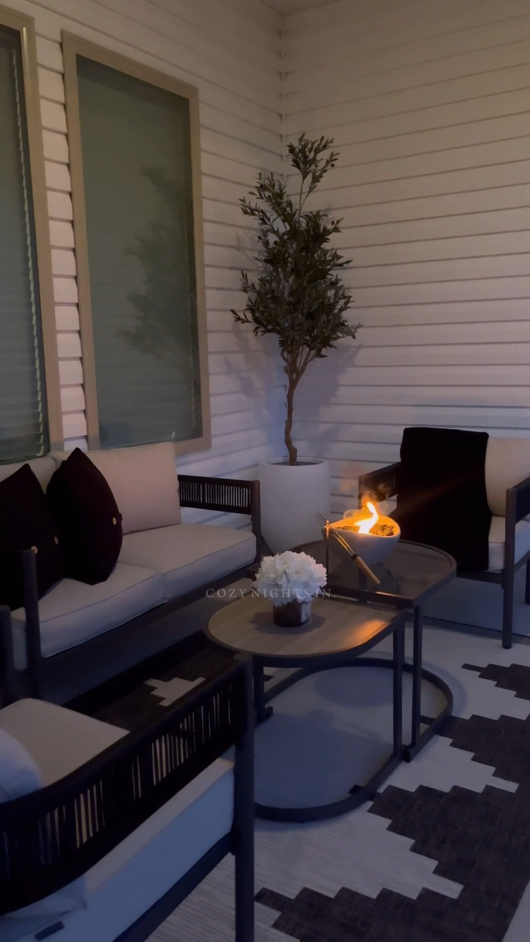 Cozy Nights Home..🌿🤍

#LTKHoliday #LTKHome