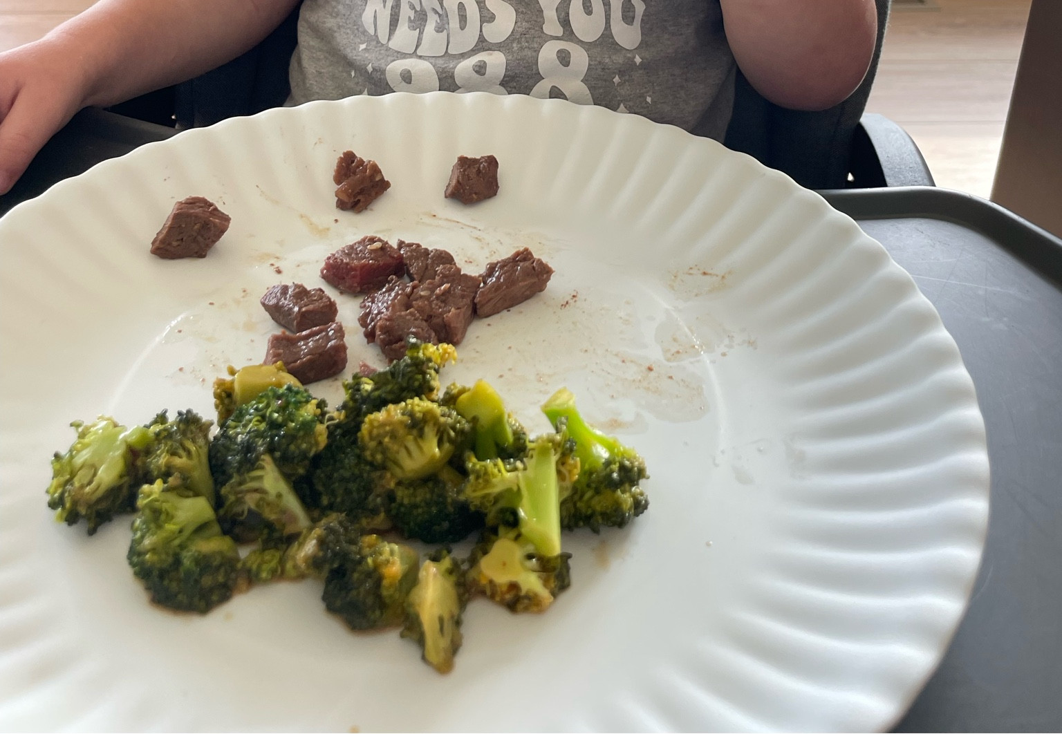 Reusable plates that look paper but aren’t! Made of melamine, these plates are shatter-proof and break-resistant…perfect for toddlers! Comes in many sizes: 11inch, 6inch, and 6inch bowls 

#LTKhome #LTKGiftGuide #LTKkids