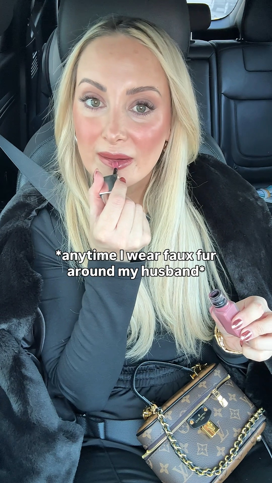 my @aloyoga coat never lets me down - going on year 3 of wearing this! she’s a 10/10 🤌🏻



#LTKootd #LTKmomlife #LTKActive