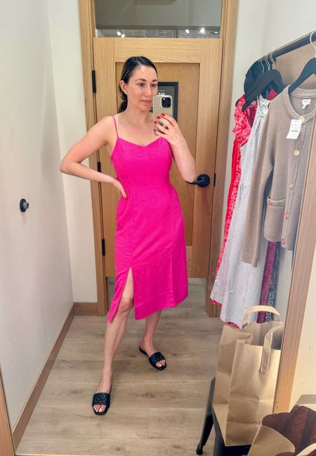 Hot pink linen midi dress is 50% off 🩷 Wearing size 2. 

Sun dress 
Summer dress 
Vacation dress 

#LTKFindsUnder100 #LTKSeasonal #LTKSaleAlert