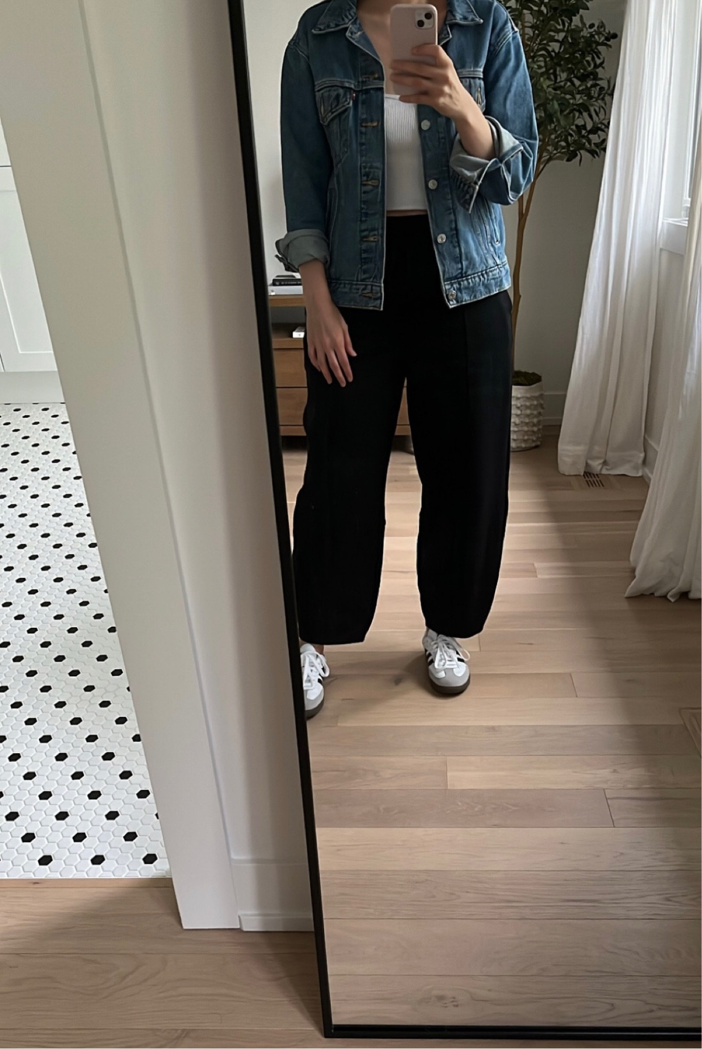 My fave barrel sweatpants are 50% off today only! 

#LTKcanada #LTKstyletip #LTKsale