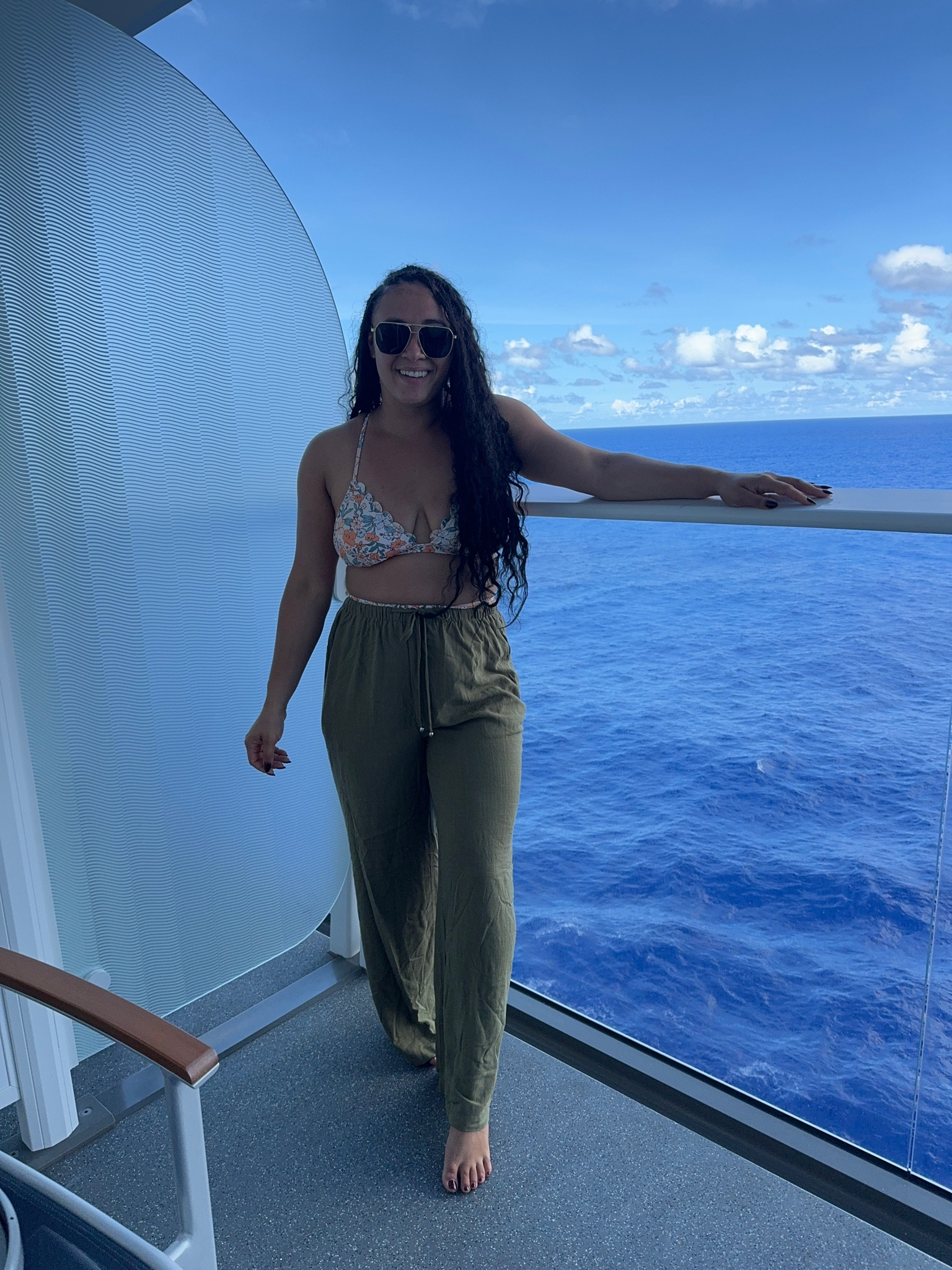 Wearing a large in both pieces  