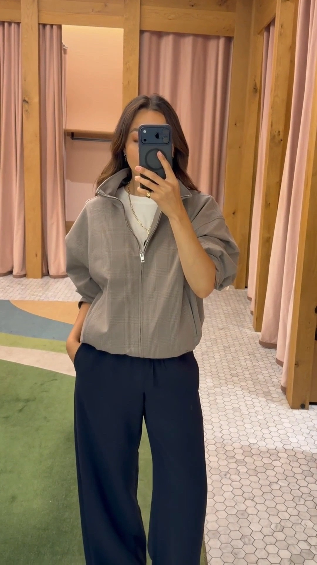Aritzia tenet jacket size small
Lodge pants navy xs regular
Madewell flats - run big (I went down half a size)

#LTKootd #LTKSeasonal