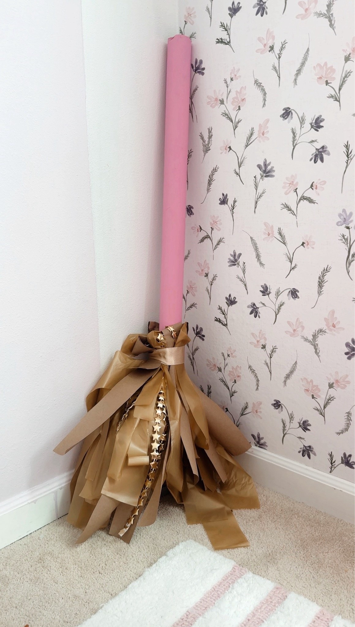 DIY Witches Broom Craft 🧹✨Fly sister!

#LTKKids #LTKSeasonal