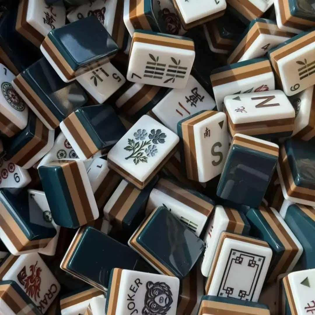 American Mahjong Tile Set, with 160 Tiles, Mahjong Gift Set, Complete Portable Game for Family, Travel, Parties | Amazon (US)