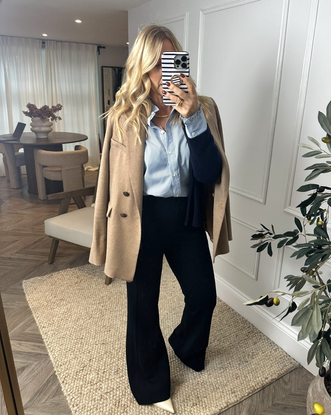 Two ways of wearing the same look - one dressed up, one dressed down. 

The exact jogging pants in the relaxed version have sold out and lots of things are on low stock so you’ll need to be quick but I have included lots of similars for you. 

#LTKuk #LTKmidsize #LTKstyletip