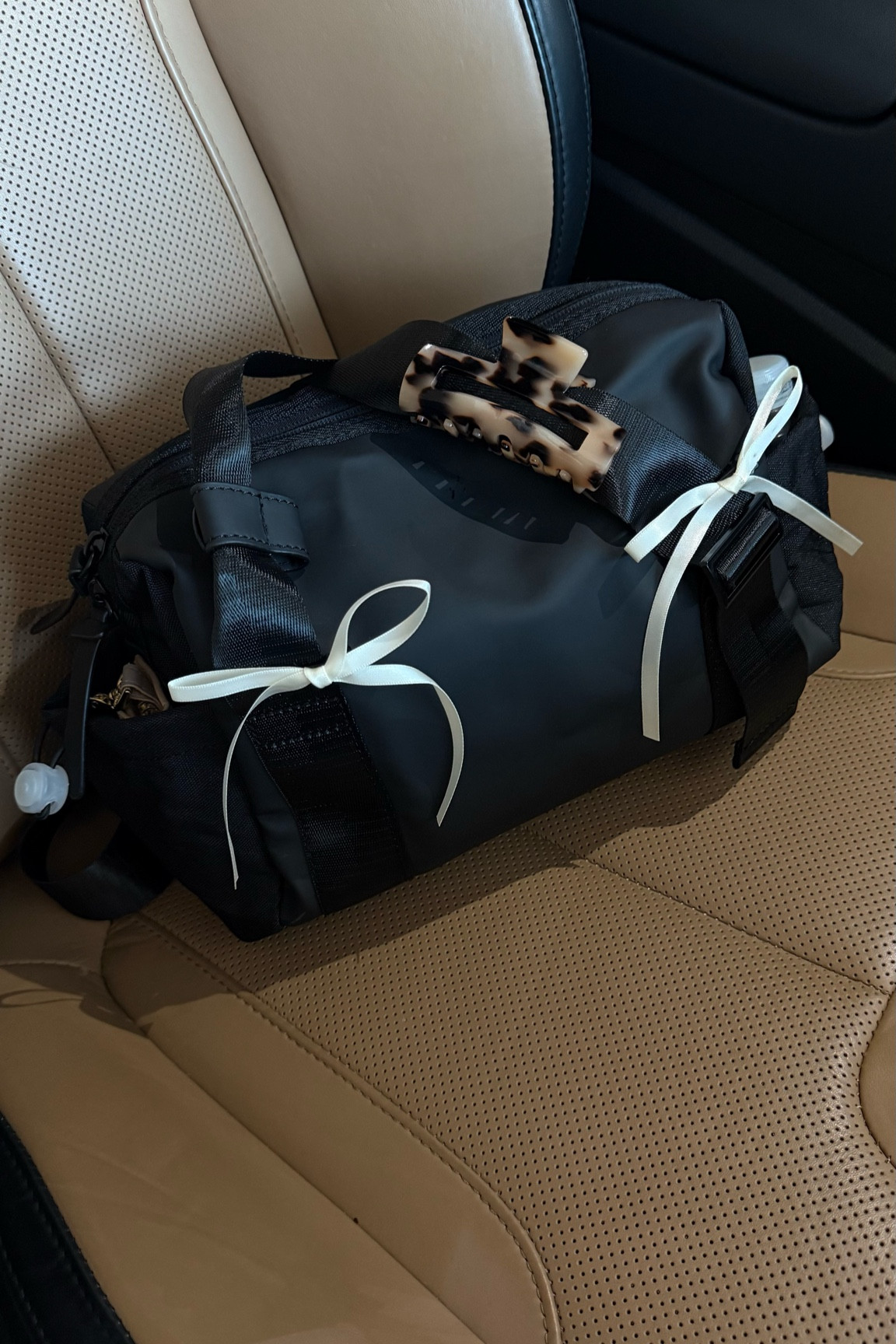 Mini gym bag 🎀

gym shark dupe // gym bag // exercise //small travel bag 

#LTKFitness #LTKActive #LTKTravel