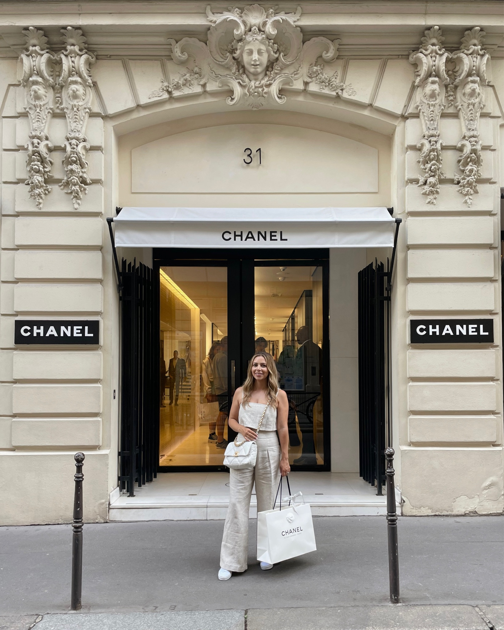 Love this linen set! Comes in petite sizes!
Linen set- 6 petite (runs small)
Chanel 19 bag

Summer outfit, Europe outfit, petite

#LTKFind #LTKSeasonal #LTKstyletip