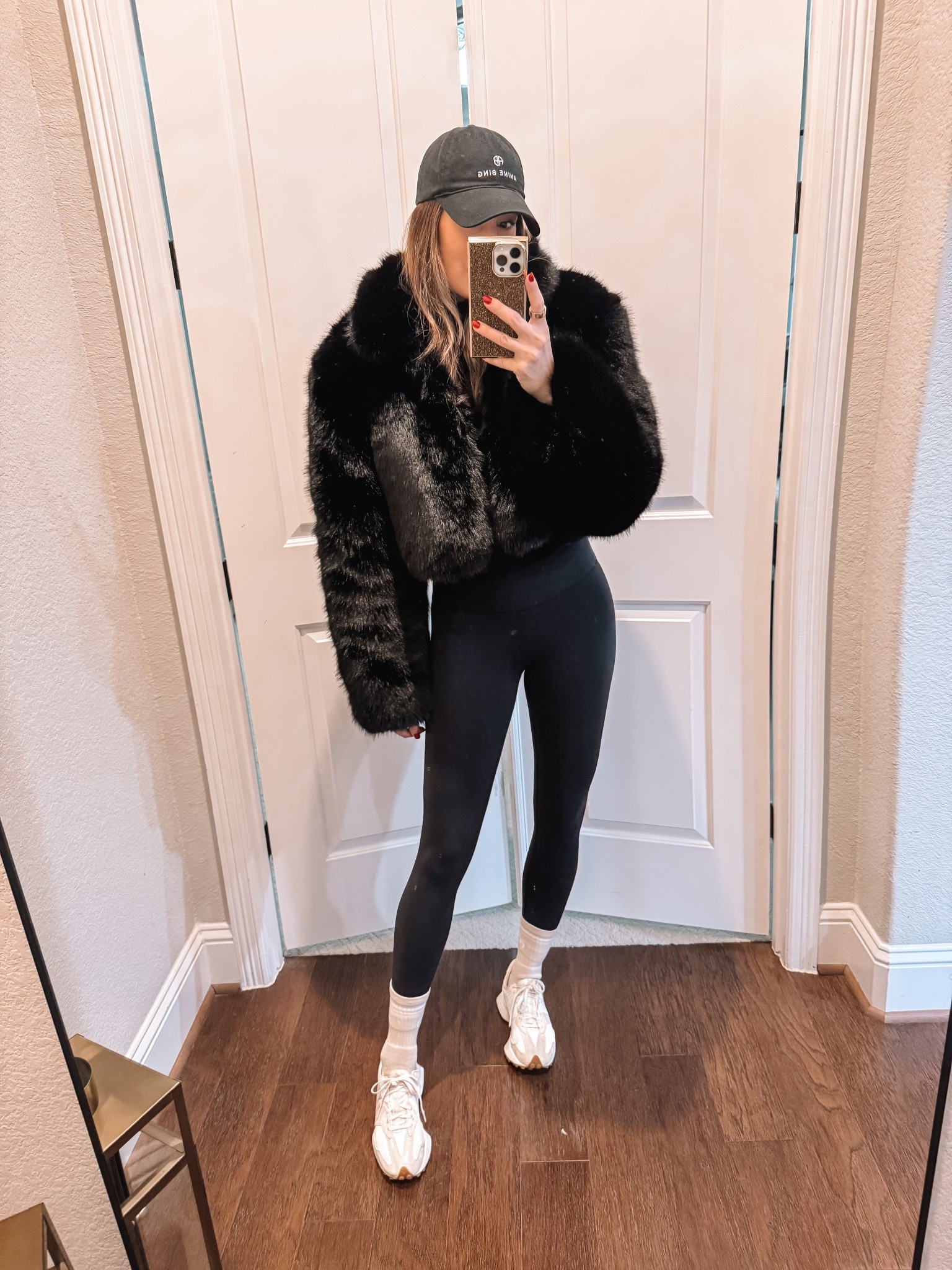 Medium in coat, large in cropped sweatshirt (for length), size 6 in leggings 

#LTKootd