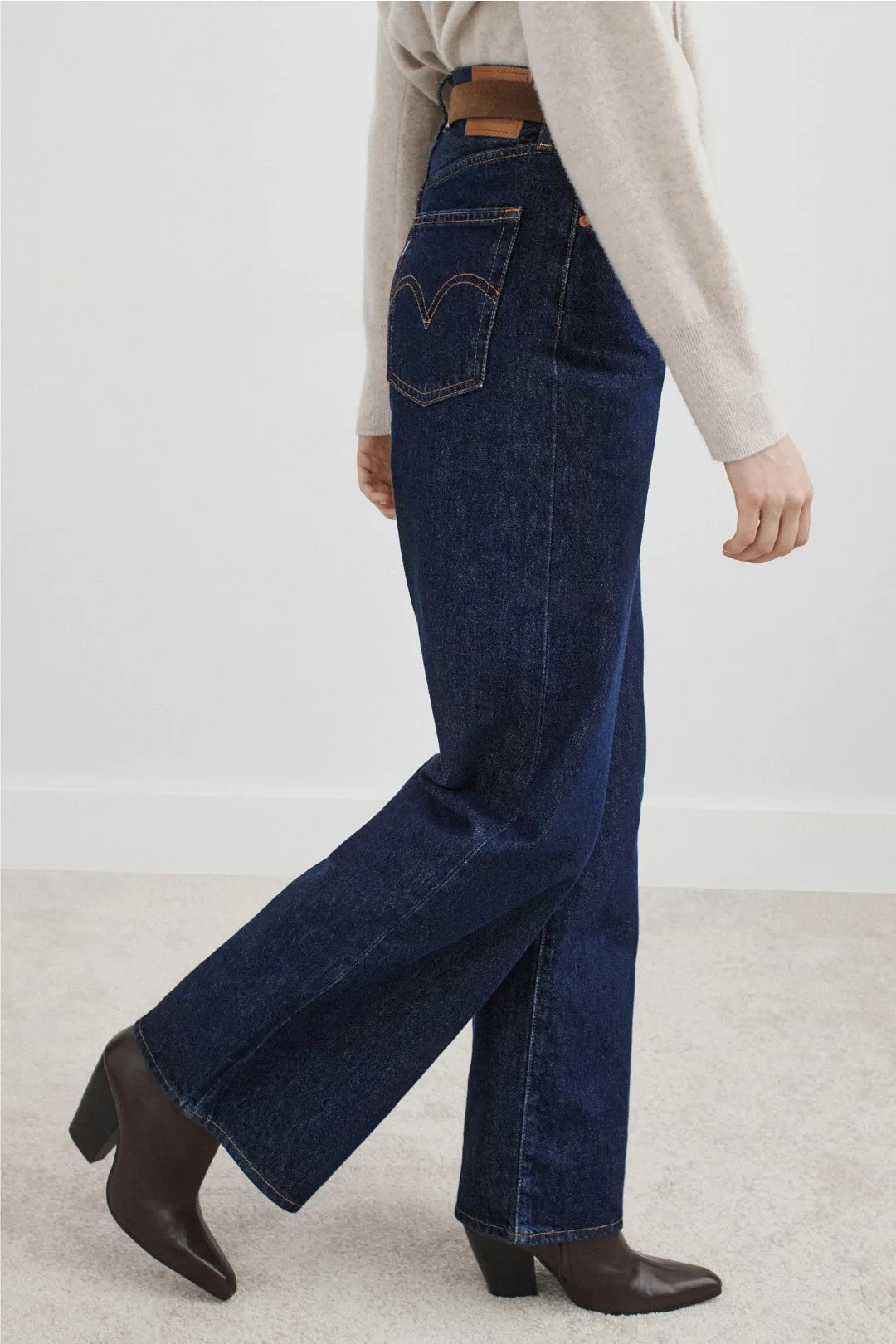 Ribcage Wide Leg Jean | Rent the Runway