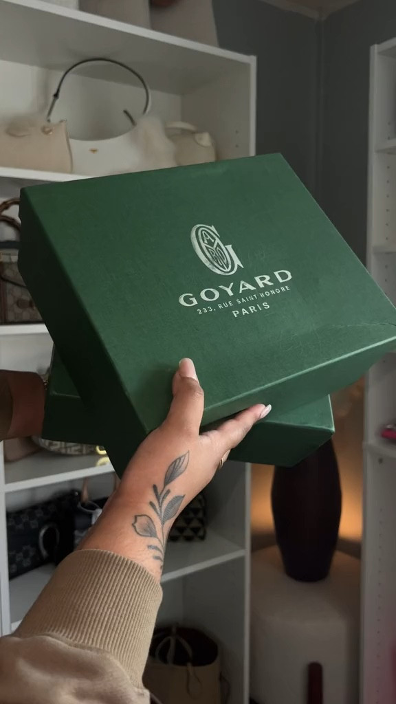 Goyard Saigon Souple Structure Mini Strap Shoulder Bag Crossbody Bag Goyard Bag

DHgate｜DHgate Finds｜Handbag｜Shoulder bag | Crossbody Bag | Purses | Pochette |

#LTKFind #LTKstyletip #LTKitbag