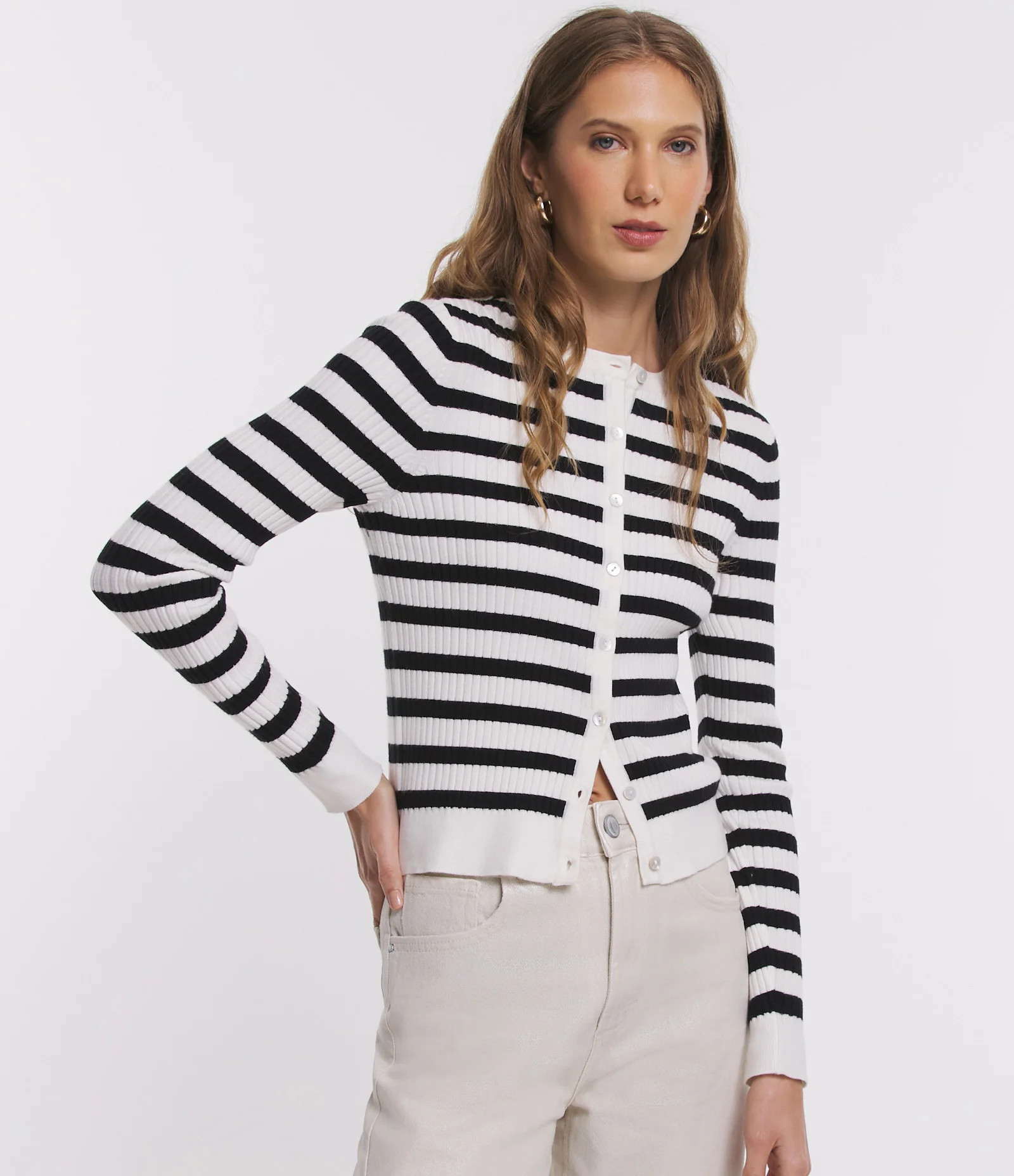 Cardigan em Tricô com Abotoamento e Estampa Listrada Branco/ Preto - Lojas Renner | Renner (BR)